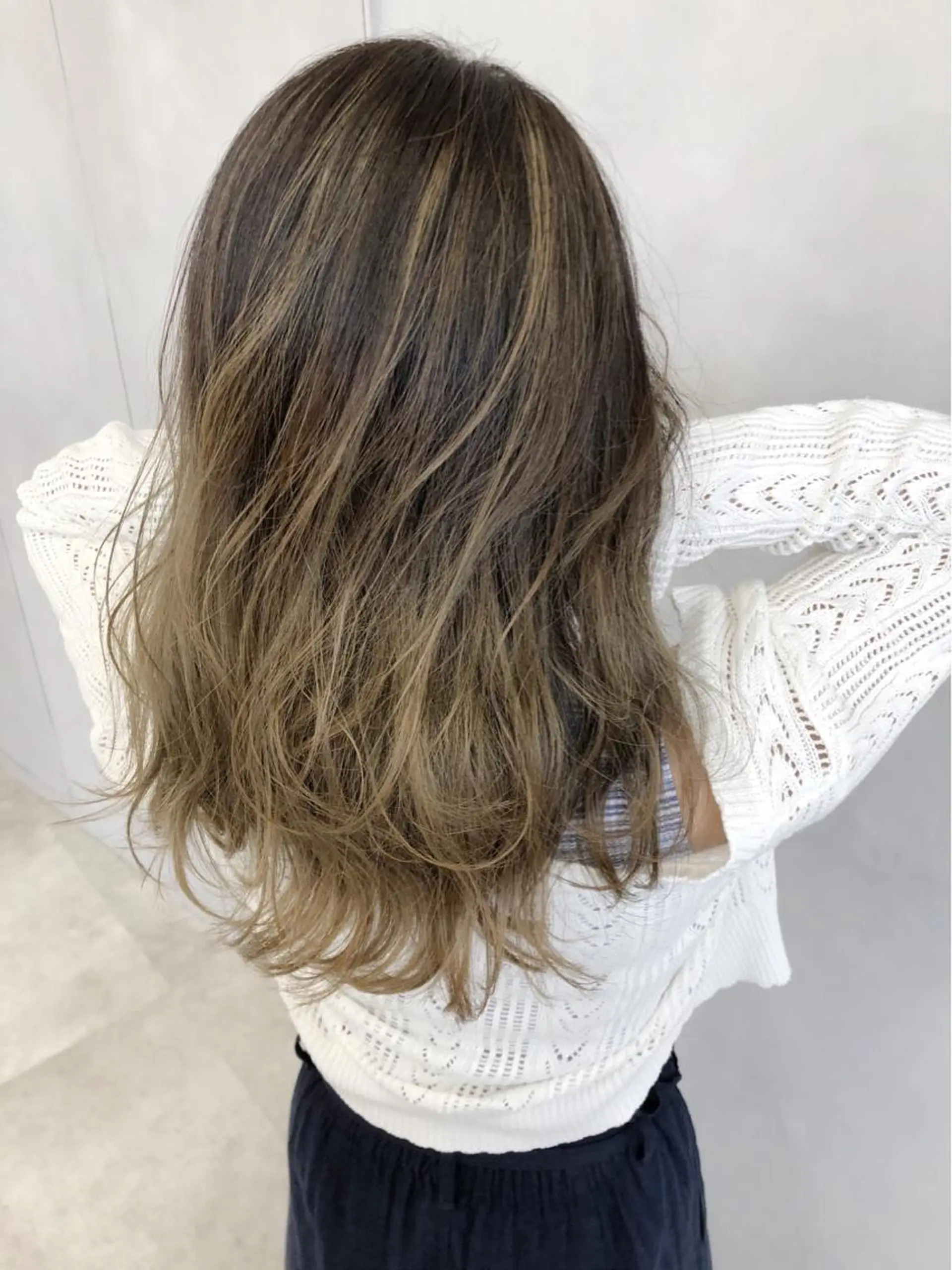 ロング ハイライト レイヤーカット EIGHT 船橋のヘアスタイル