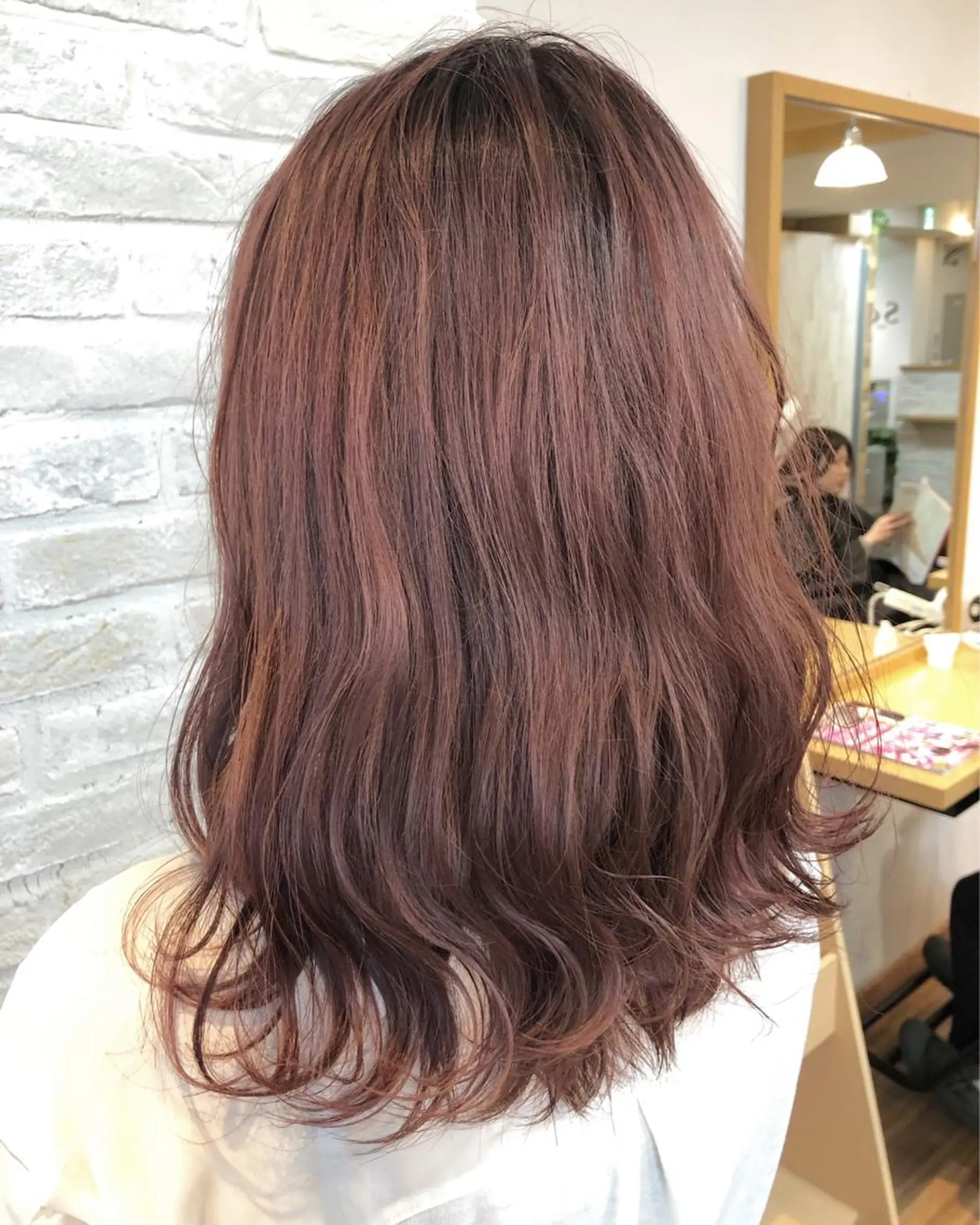 ミディアム カラー ヘアアレンジ ピンクカラー ヘアカラー トリートメント 遠藤 拓馬のヘアスタイル