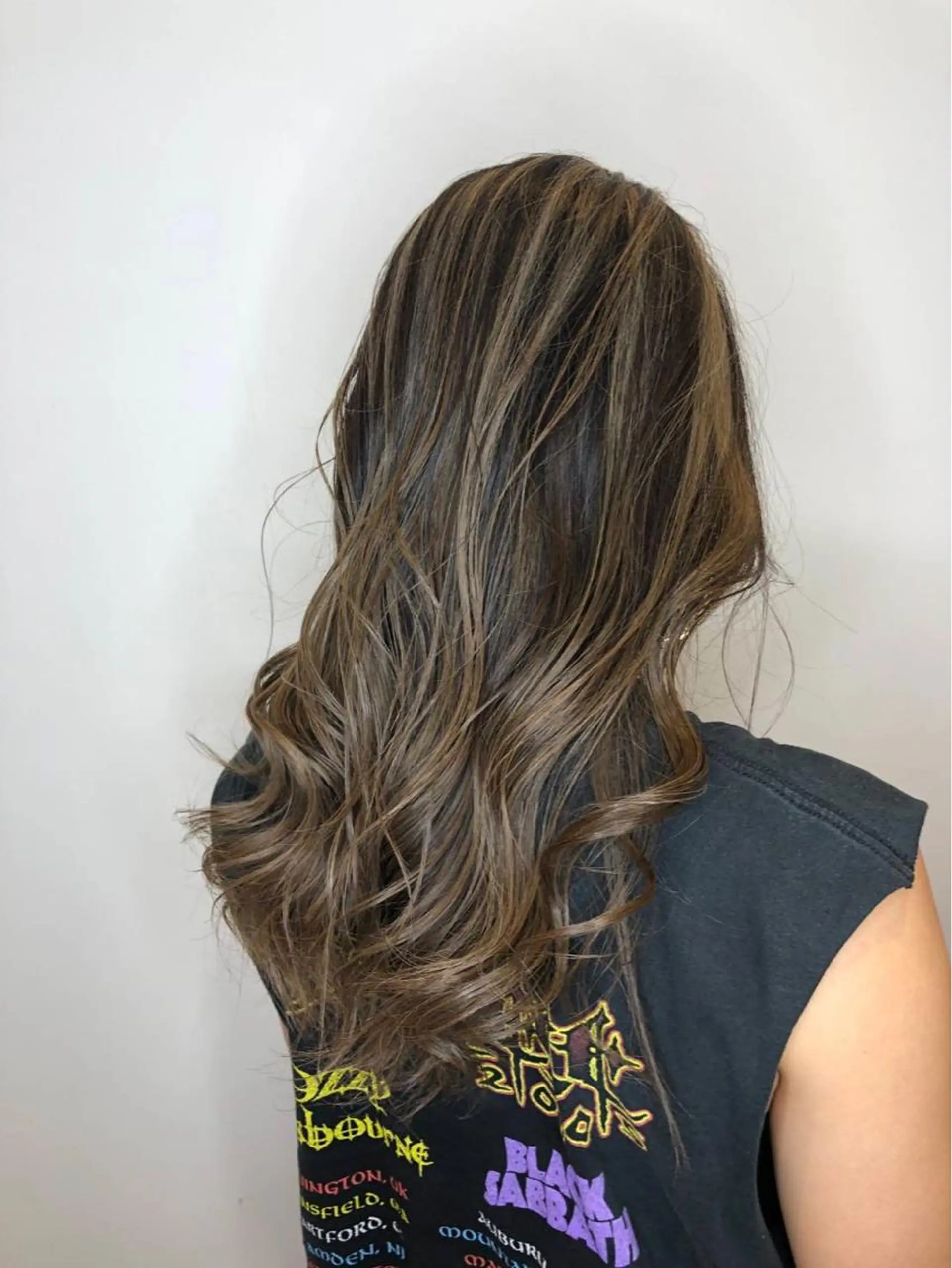 ロング カラー 韓国風・ブリーチなし ・あり後藤 一斗店長のヘアスタイル