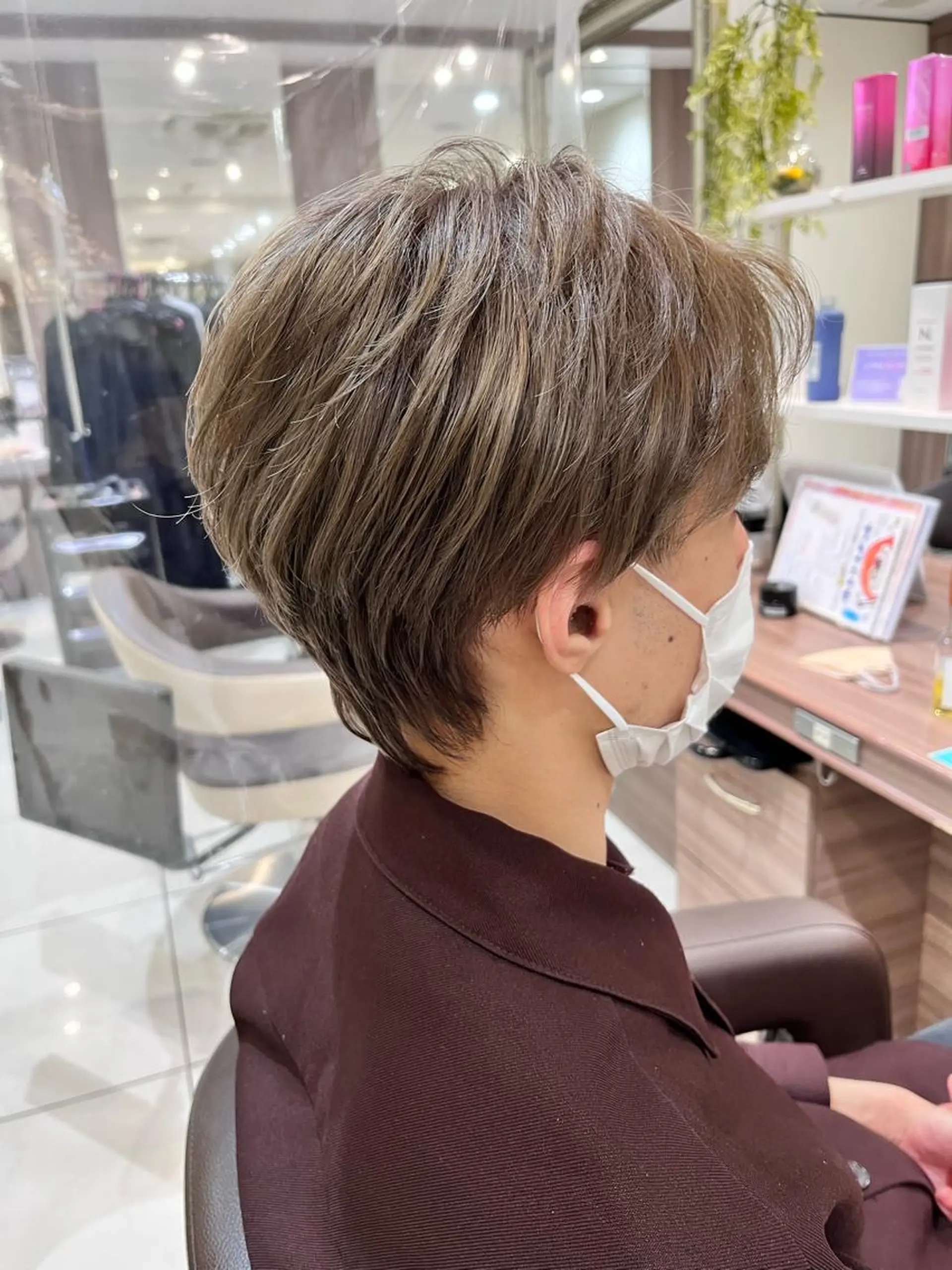 ショート カラー メンズ ナチュラル暖色カラー 🤎 佐藤栞のヘアスタイル