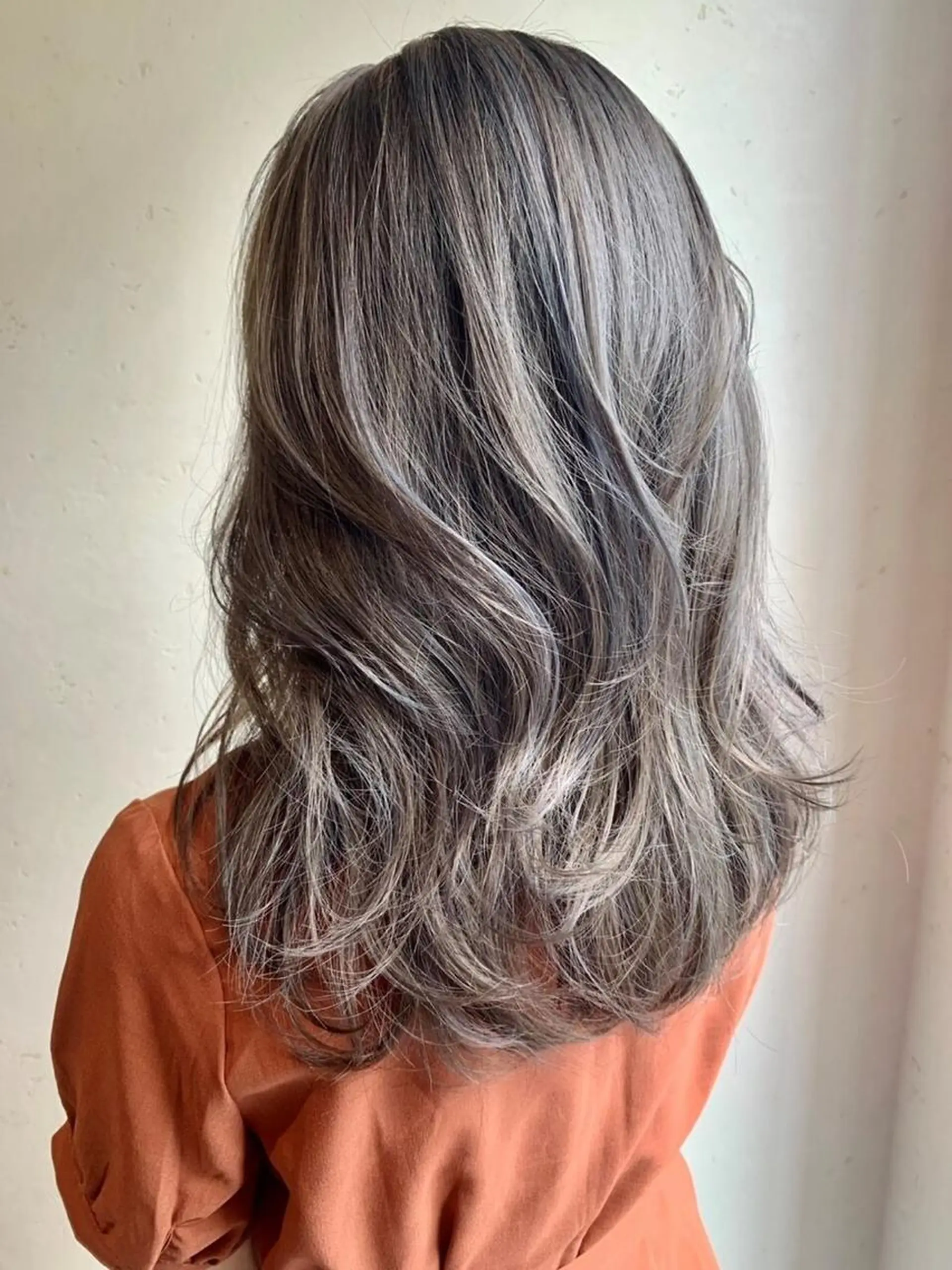 セミロング カラー カット ヘアカラー Lafesta HAIR和歌山駅前店のヘアスタイル