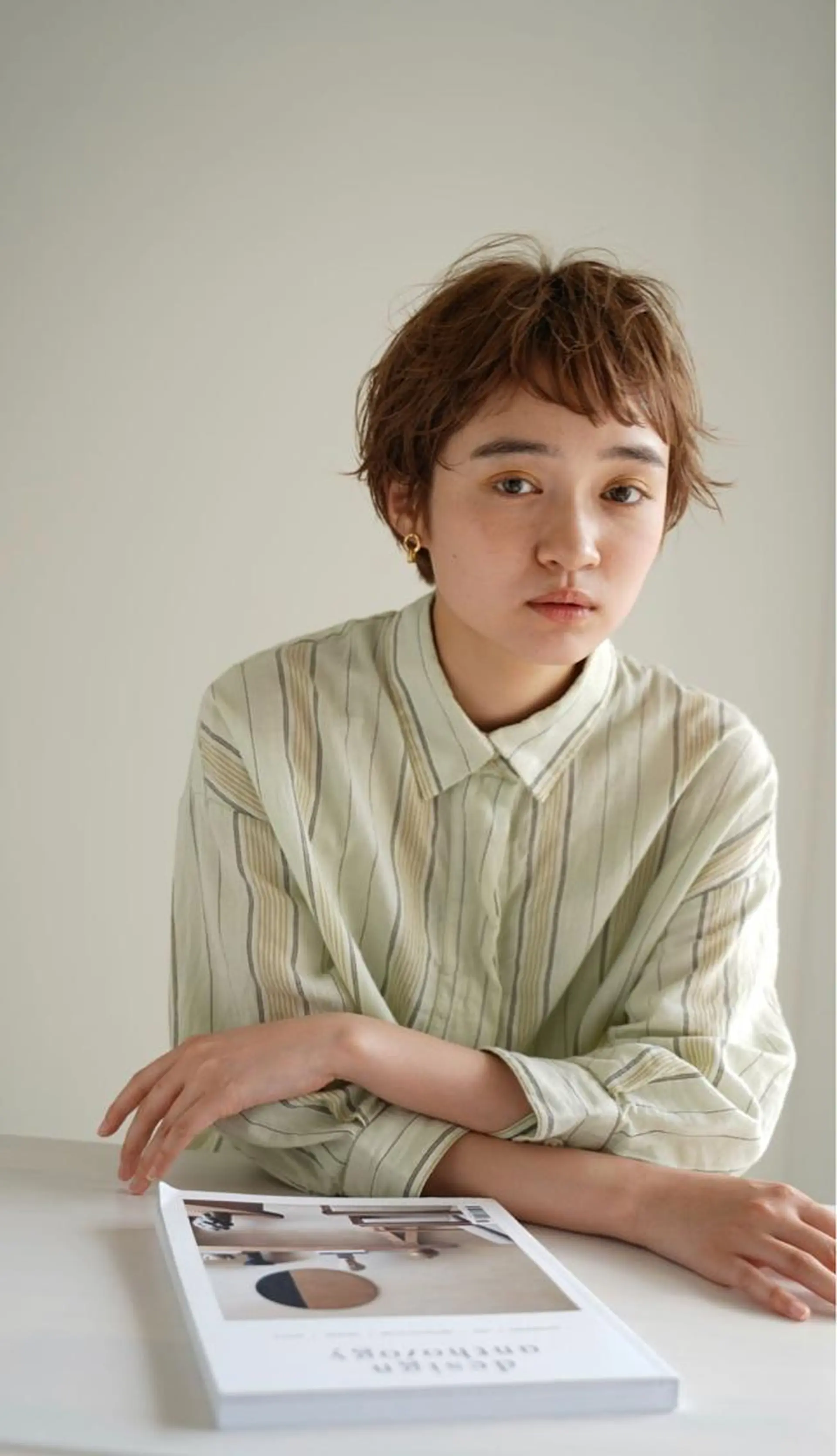 ショート カラー THE DAY所属・AKI HASHIMOTOのヘアスタイル