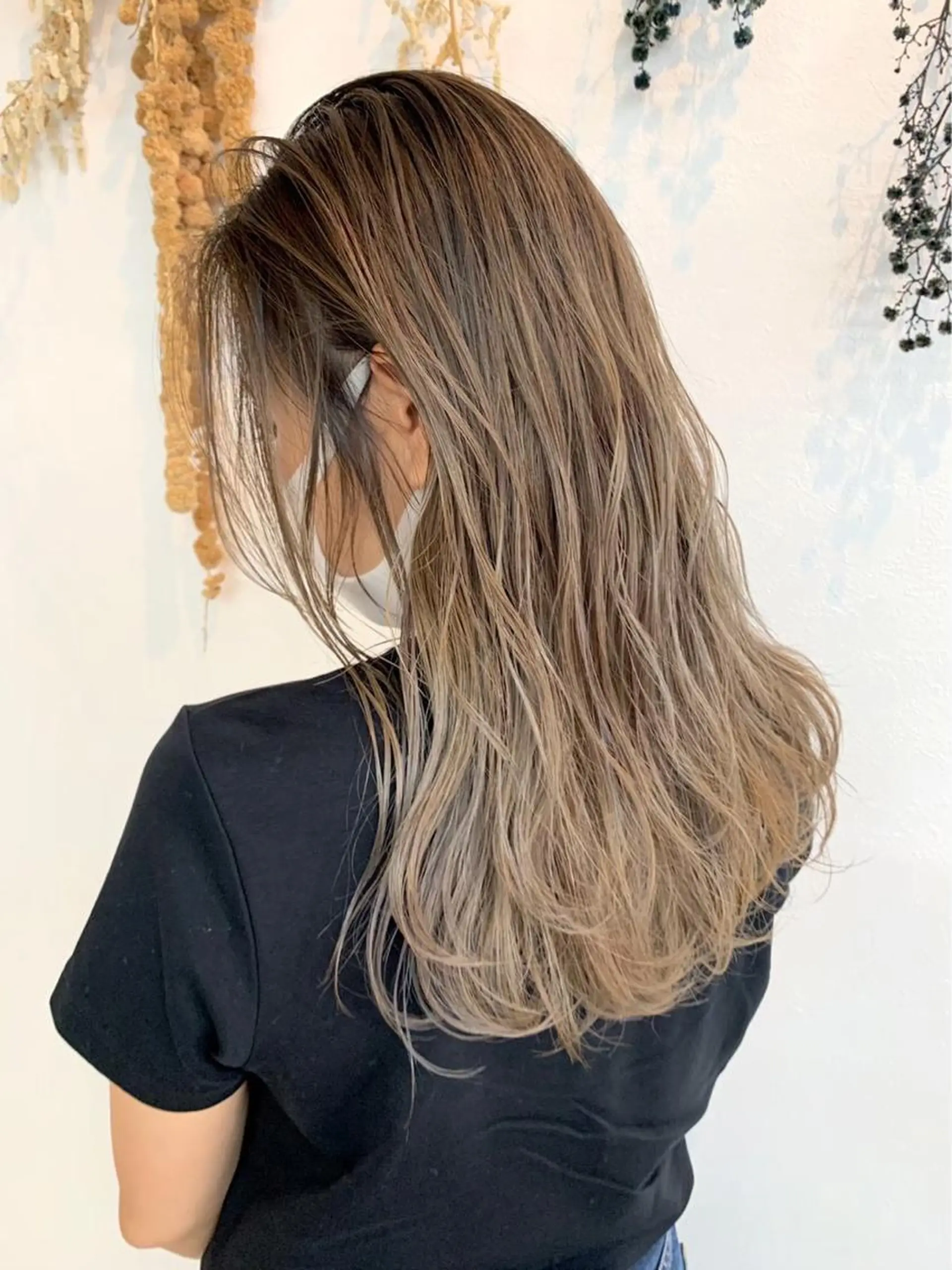 ロング K NATSUMIのヘアスタイル