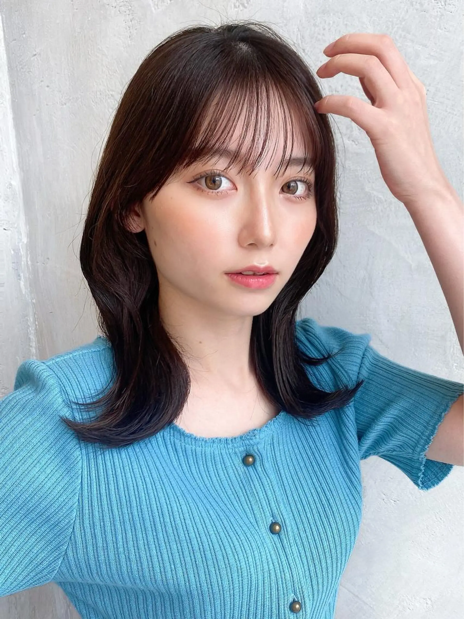 ミディアム カラー ベージュカラー ブラウンカラー ブラウンベージュ くびれヘア 顔周りカット カット ヘアカラー トリートメント 顔周り/くびれヘア 韓国ヘア💕風間るなのヘアスタイル