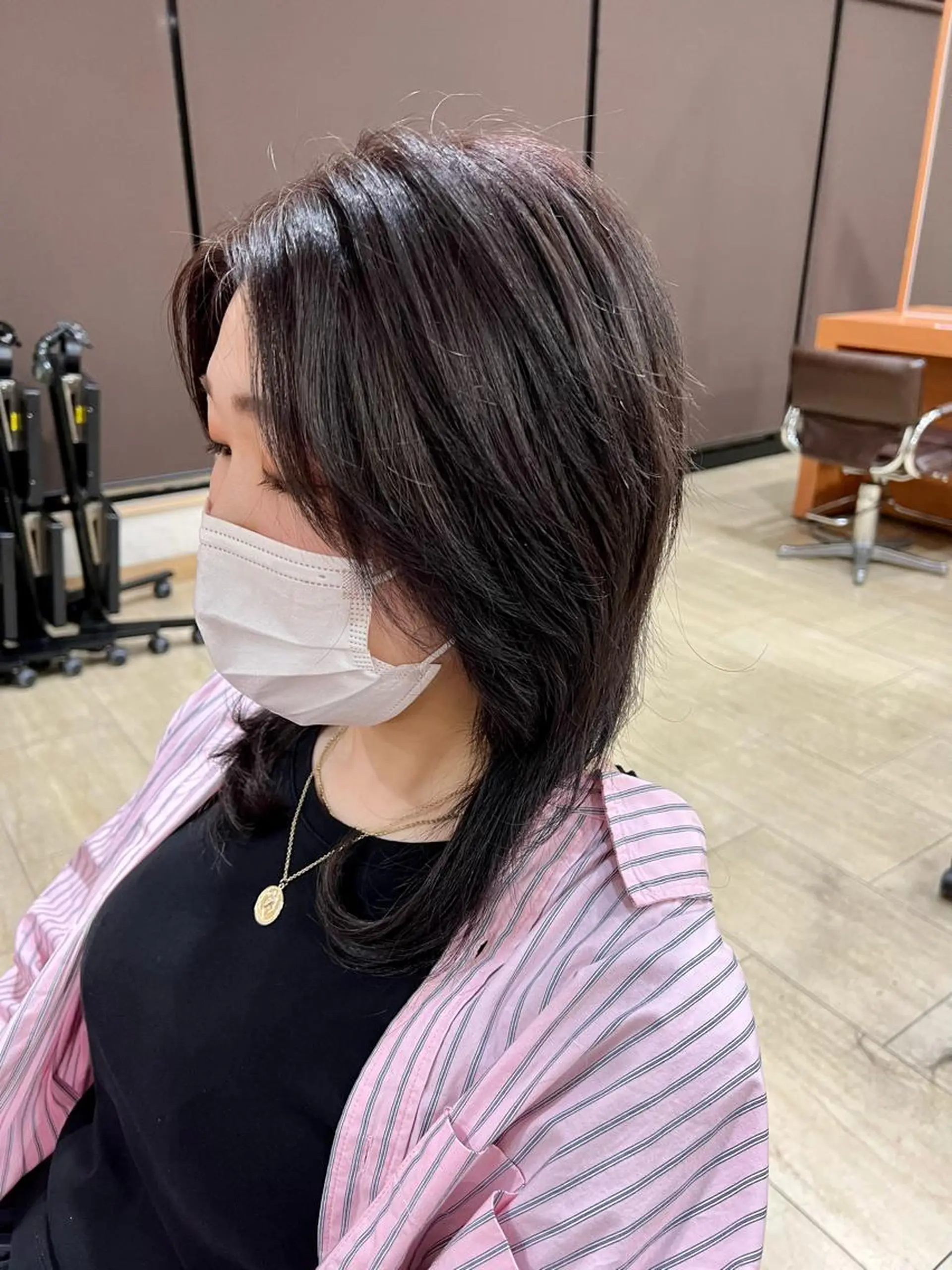 ミディアム カラー レイヤーカット ウルフカット ウルフレイヤー カット ヘアカラー トリートメント 仕上がり満足度 No.1池田篤史のヘアスタイル