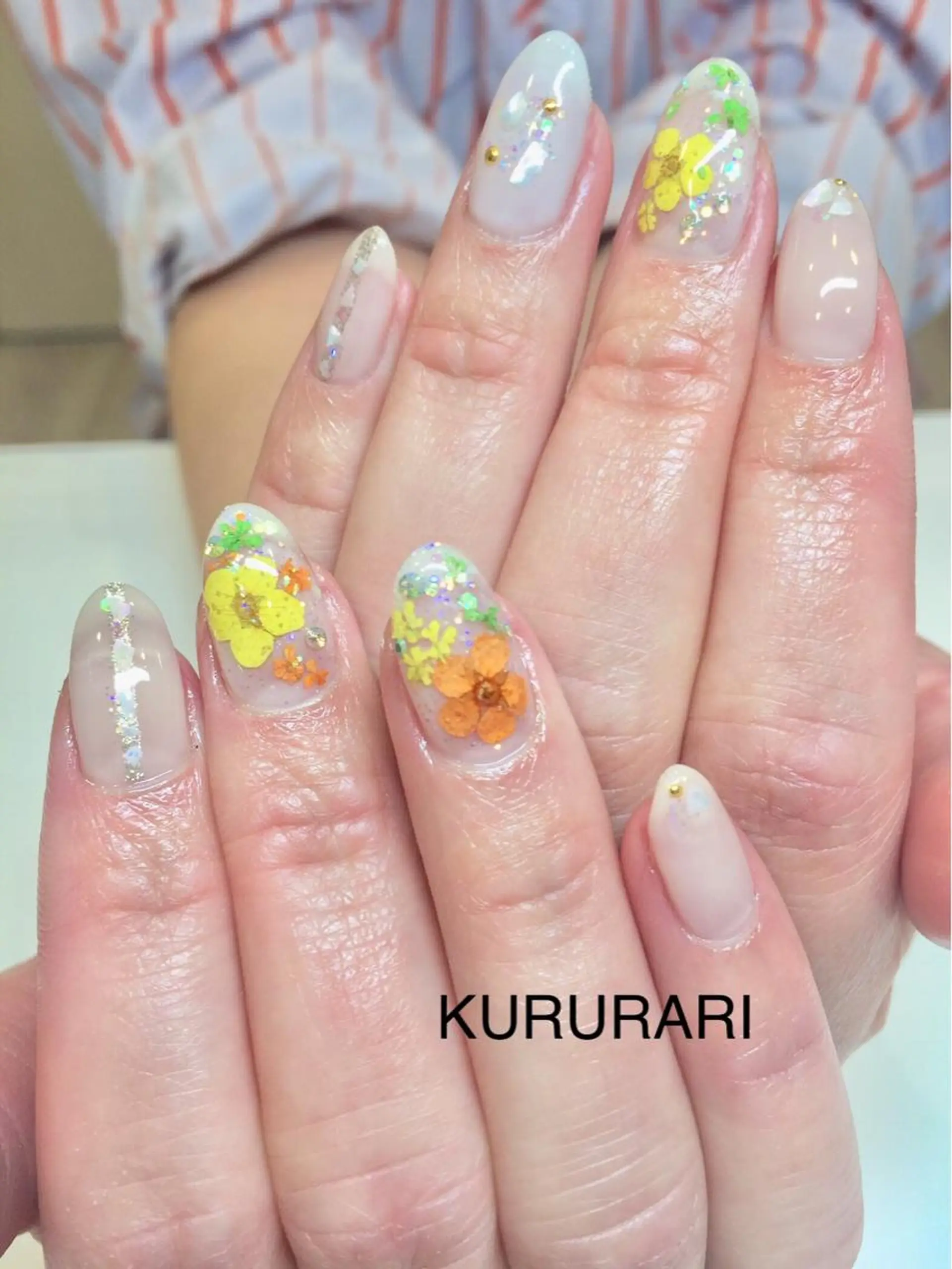 ネイル ジェルネイル KURURARI NAILのネイルデザイン