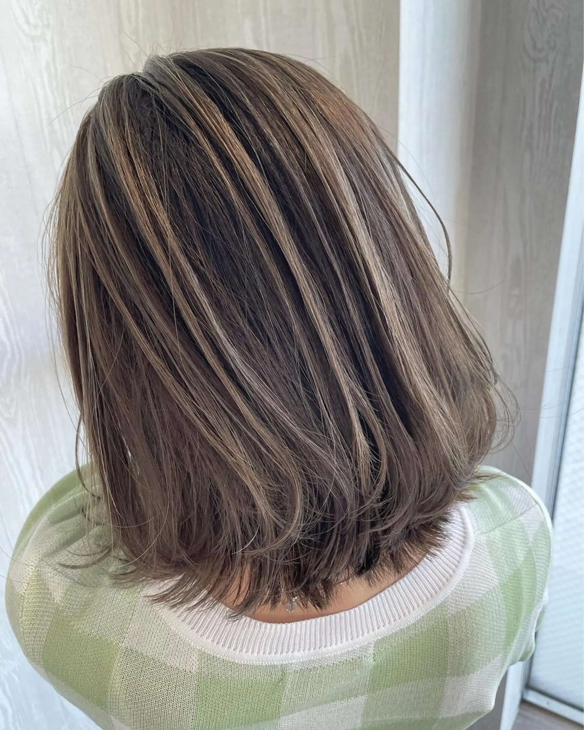 ミディアム カラー アッシュ バレイヤージュ ボブ 外国人風カラー レイヤーカット ヘアカラー トリートメント 河合秀明/ハイライト /インナーカラーのヘアスタイル