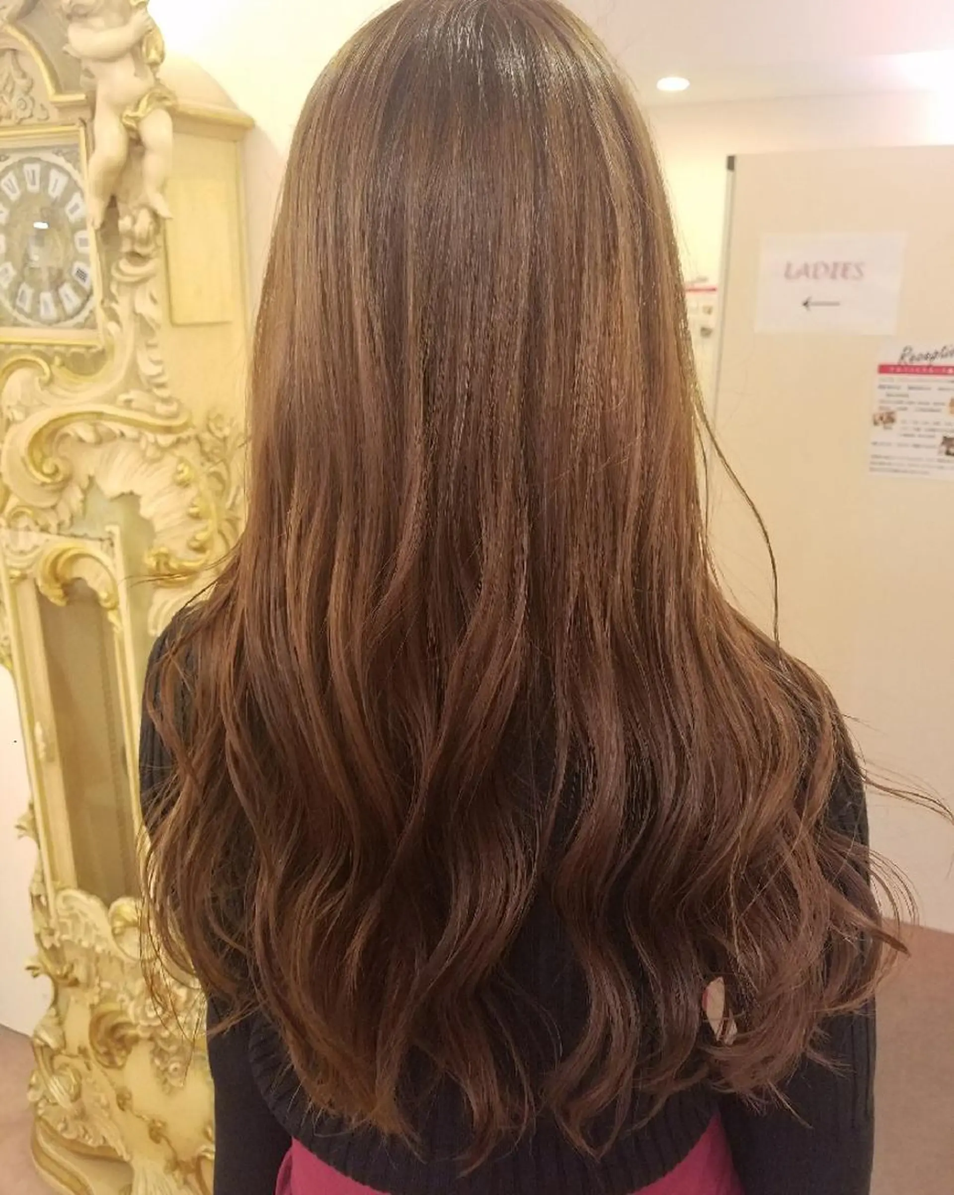 ロング カラー ベージュカラー トリートメント EMANON名古屋所属・美谷添(ミヤゾエ) まどか大人ヘアサロンのヘアスタイル