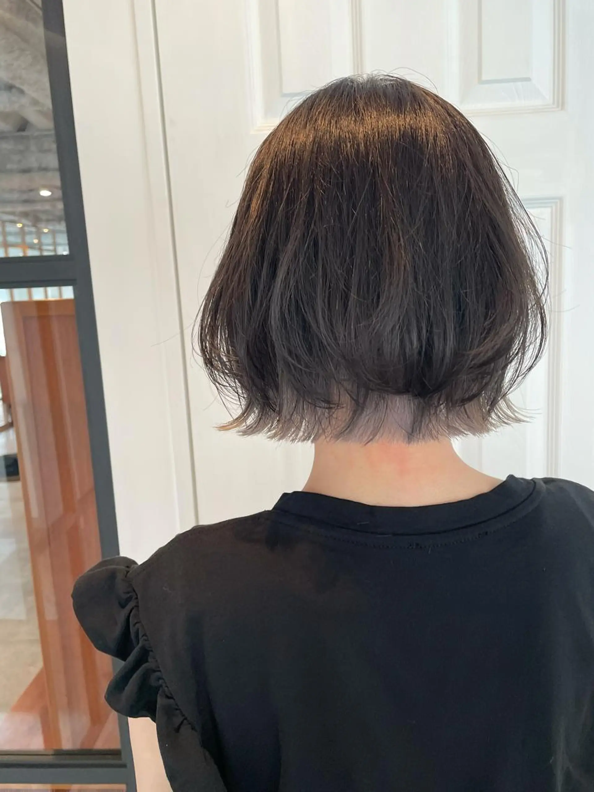 ショート カラー インナーカラー シルバー ホワイトシルバー ボブ ウルフカット カット ヘアカラー 中目黒🌼 🌼ハナのヘアスタイル