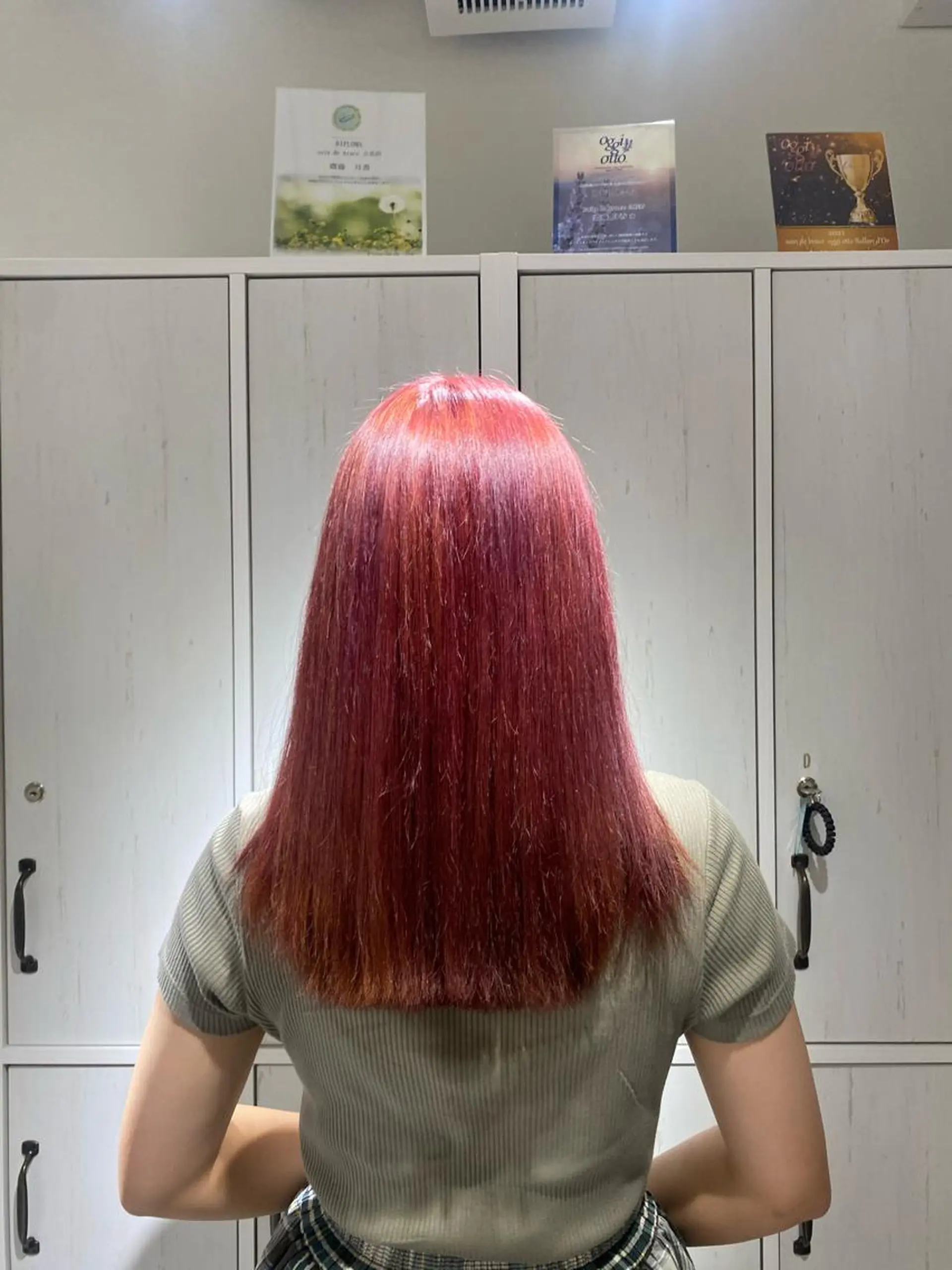 カラー ブリーチ ピンクカラー 縮毛矯正とレイヤー /杉村凜汰郎のヘアスタイル