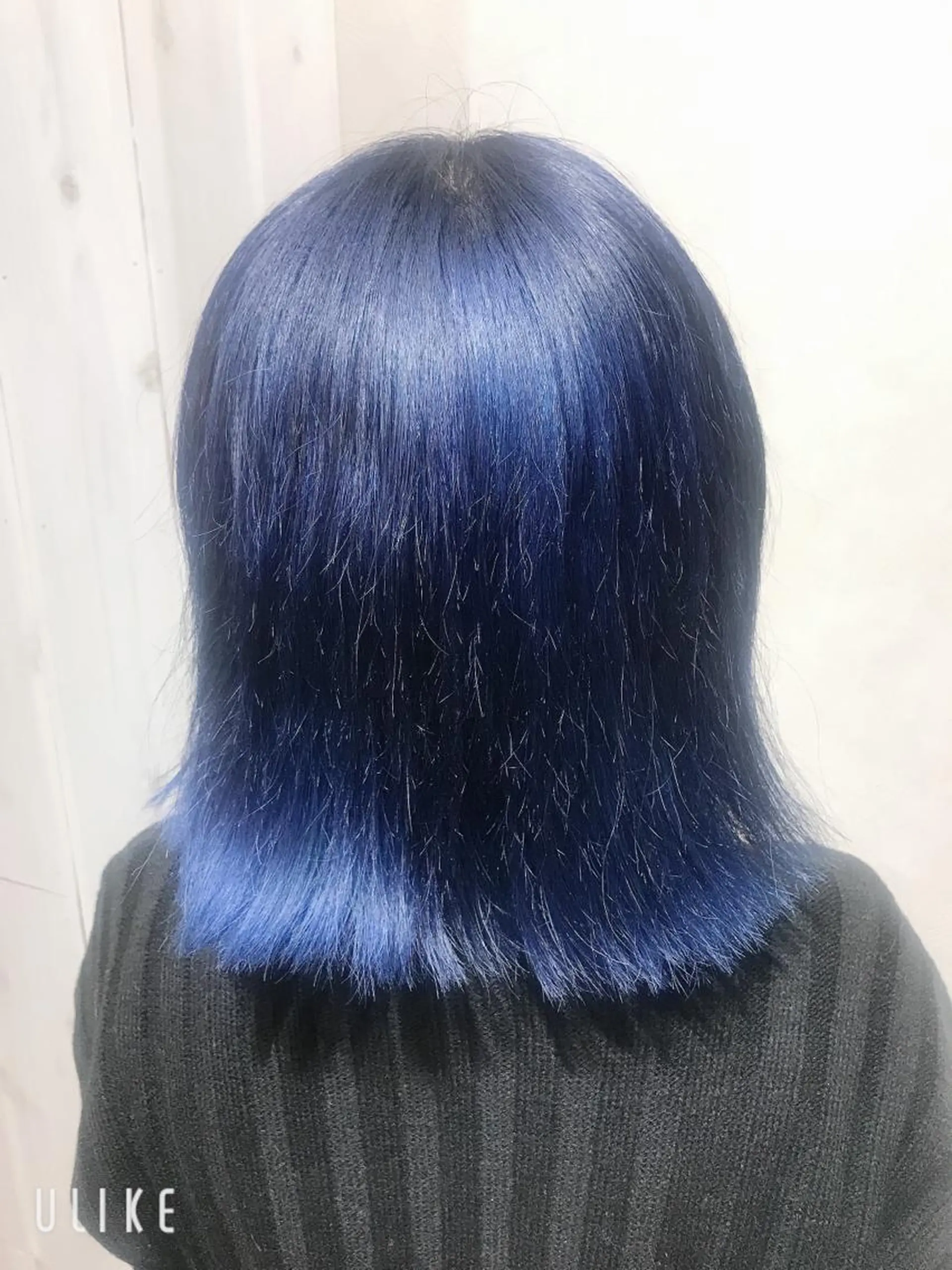 ミディアム カラー ネイビーカラー ヘアカラー オーストヘアー ミコ所属・岩谷/ブリーチ 🫧透明感カラーのヘアスタイル