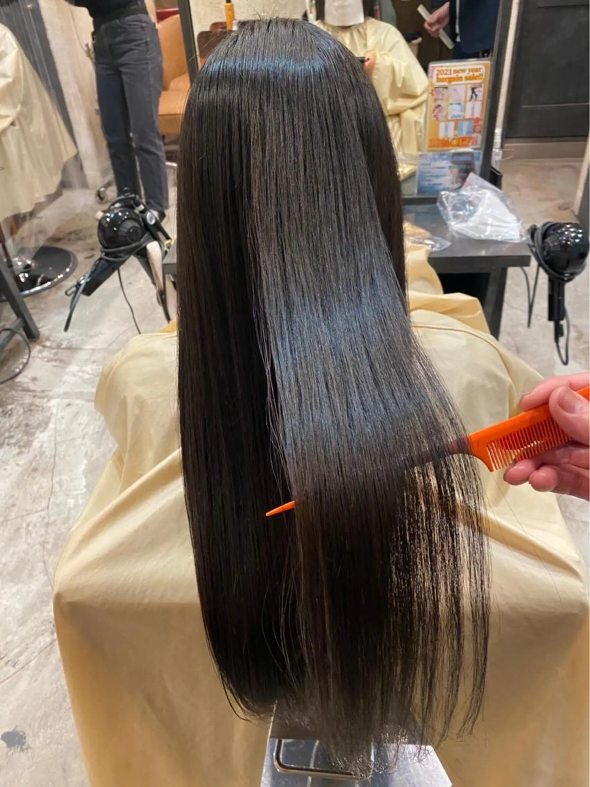 ロング 🫧縮毛矯正特化🫧 クシビキマユノ🐣のヘアスタイル