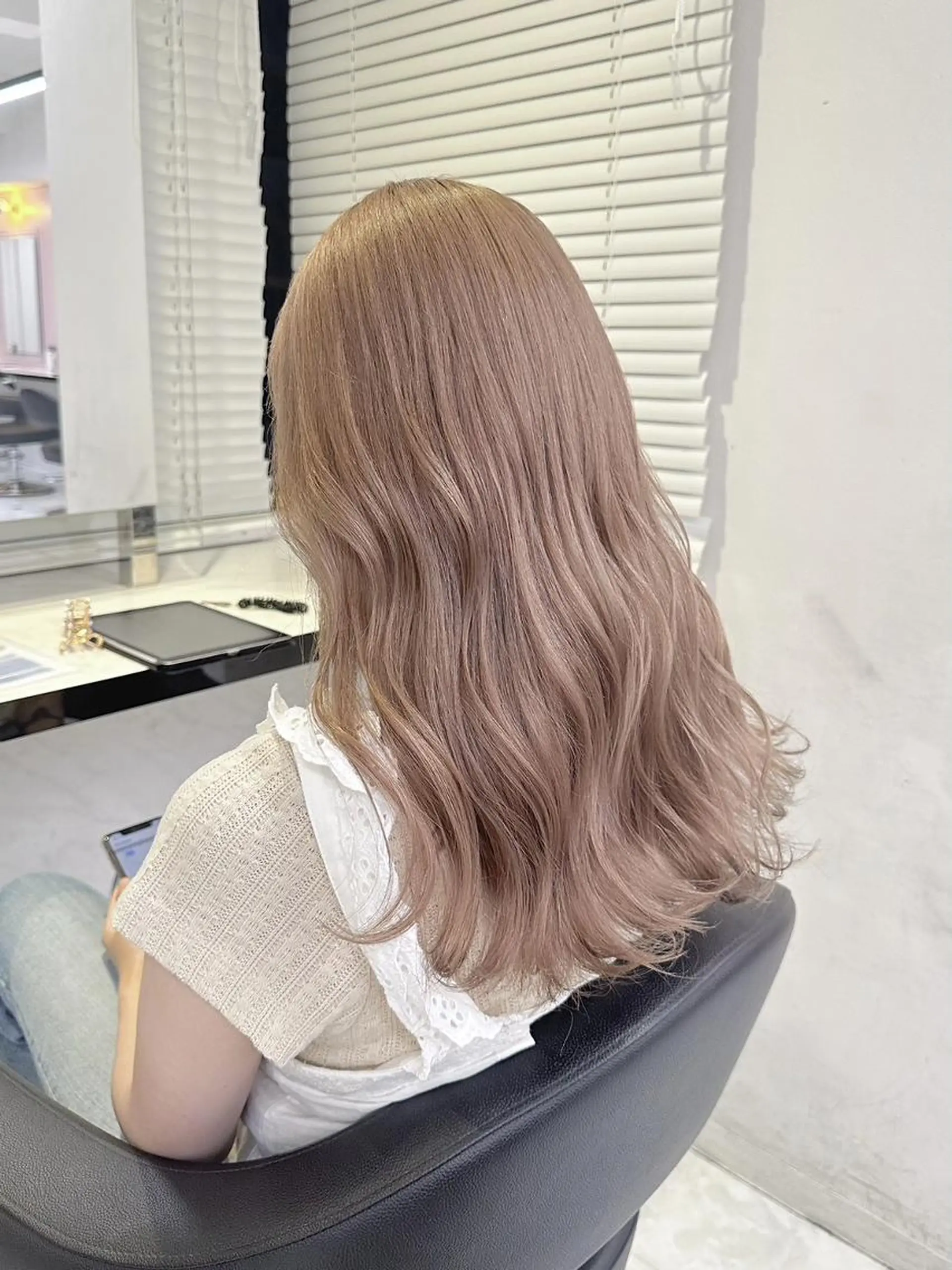 カラー ミディアム ベージュ‎/ダブルカ ラー/RINKA🎀のヘアスタイル