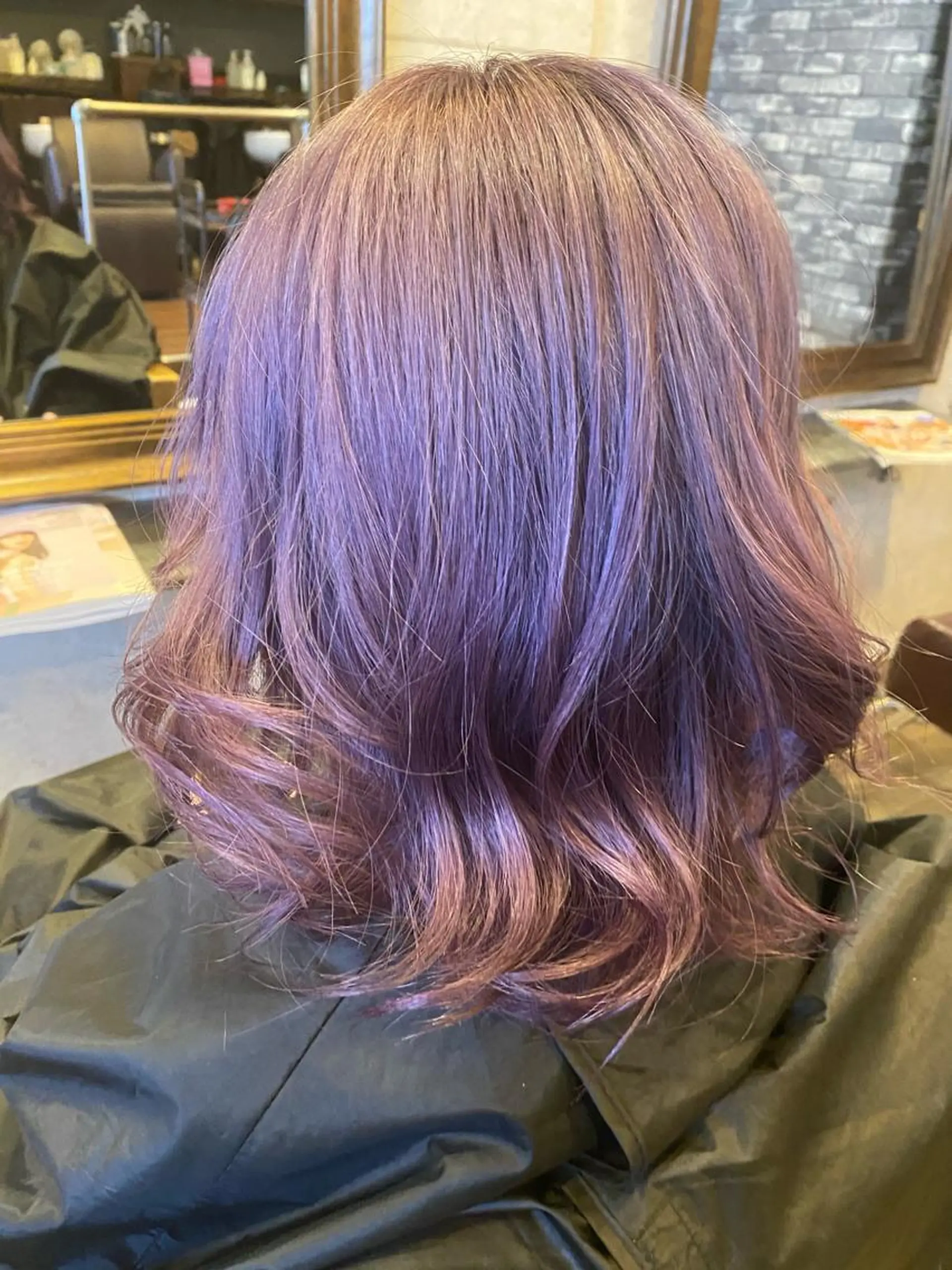 ショート カルラ　蒲田店所属・大久保寿高✨ なりたい色を叶える✨のヘアスタイル