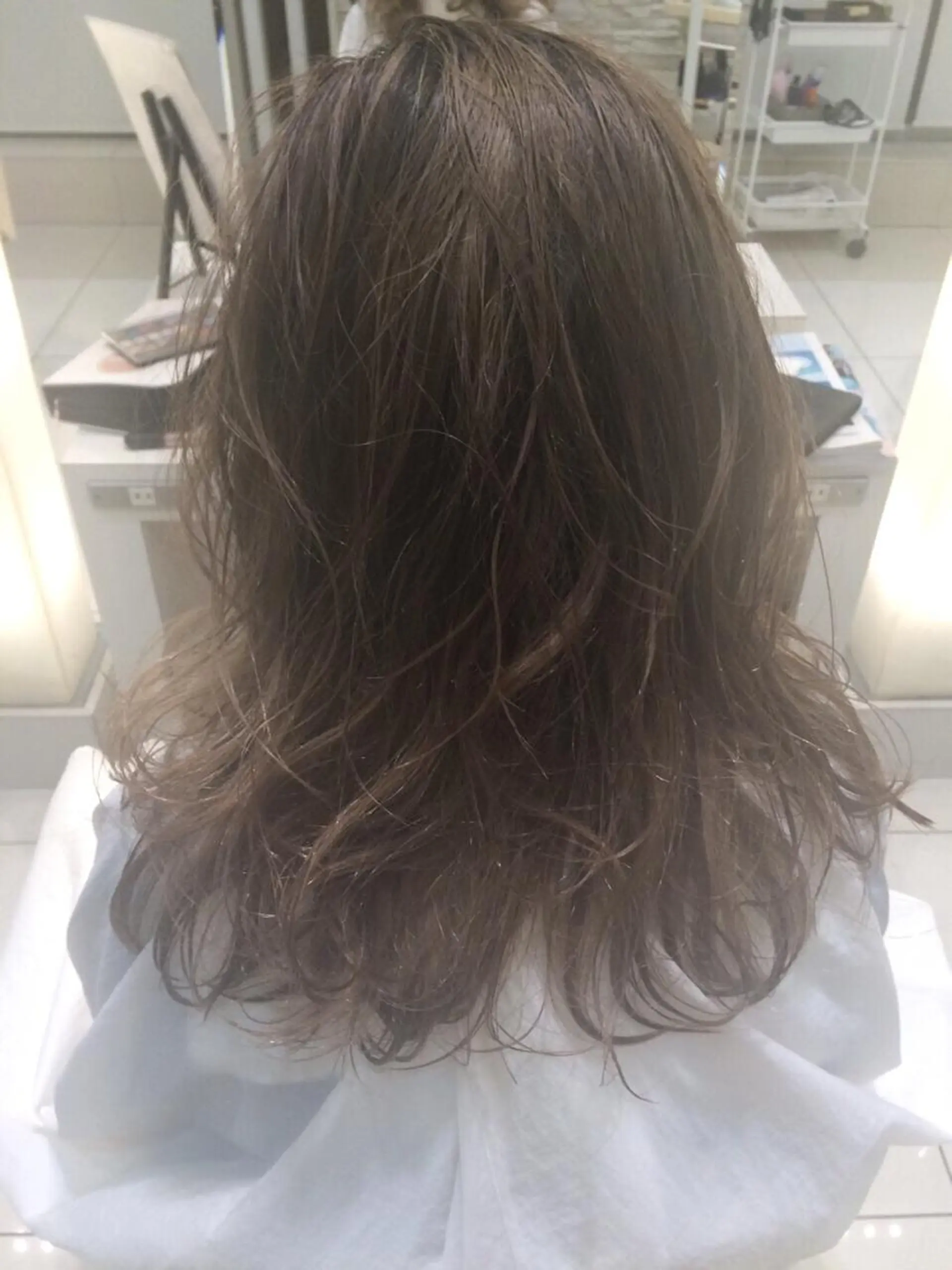 セミロング 新宿 木下拓哉のヘアスタイル