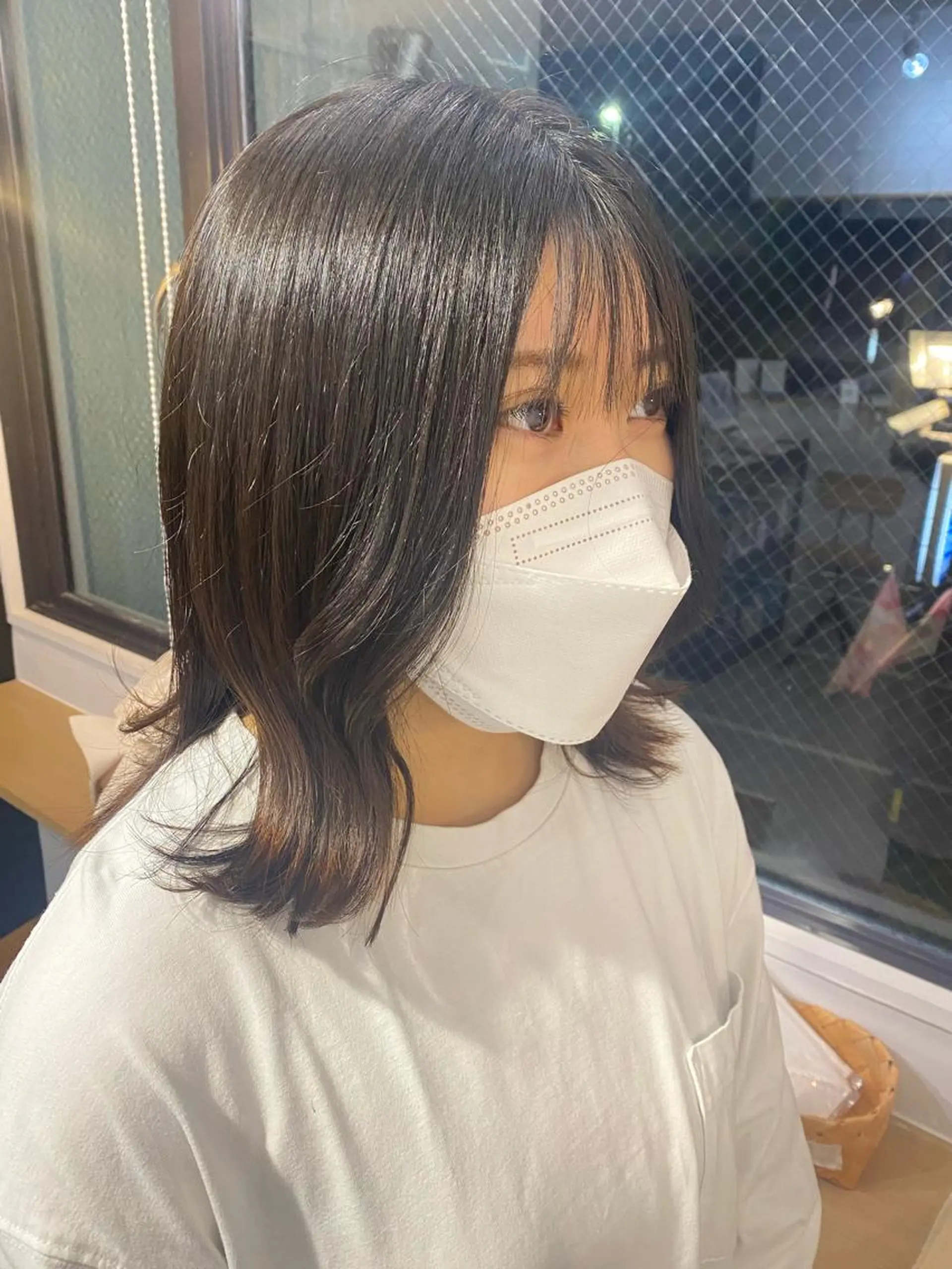 ミディアム 顔まわりレイヤー 顔周りカット レイヤーカット 🐰中村 優樹🤍のヘアスタイル
