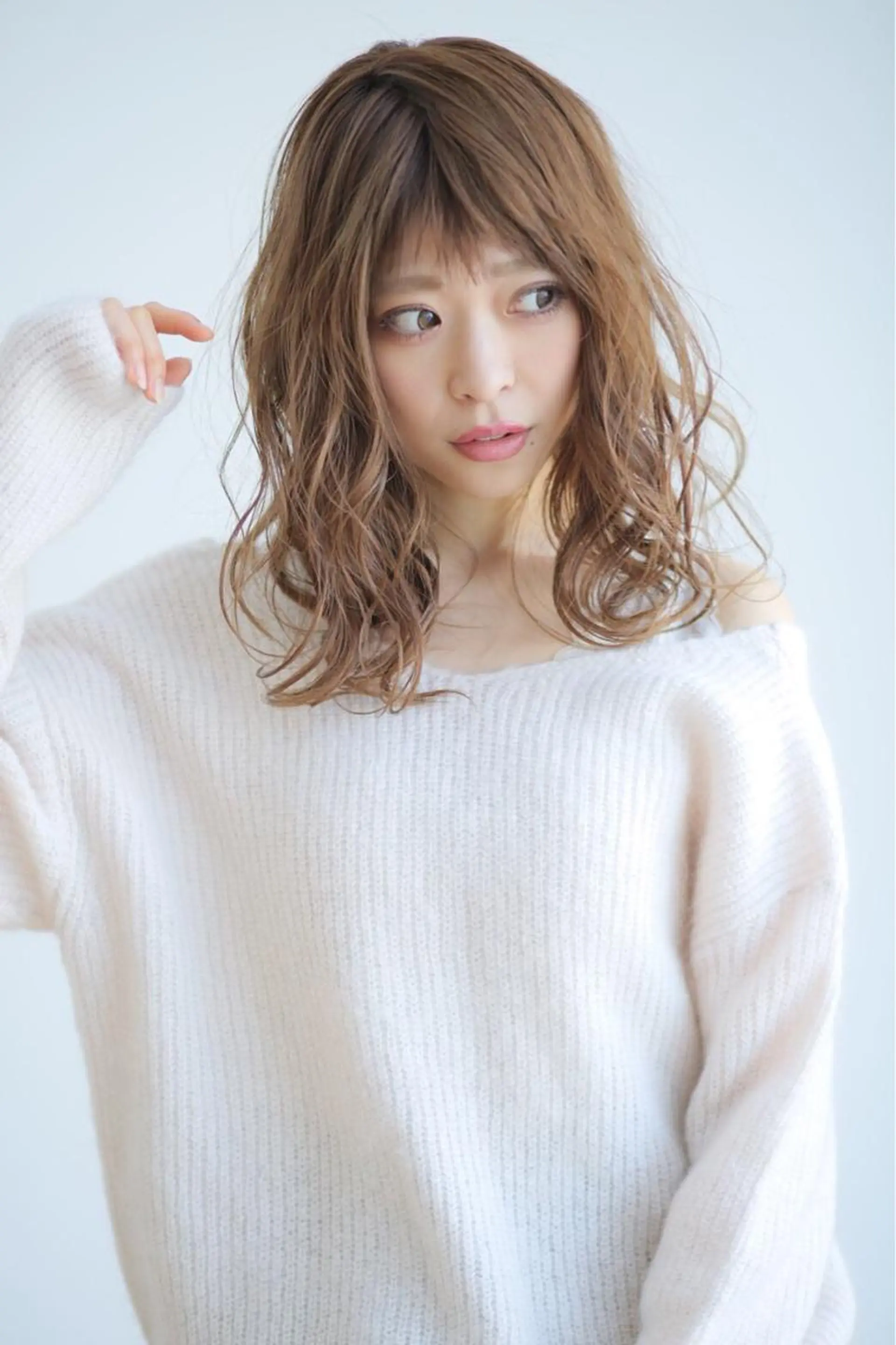 ロング カラー アッシュ 透明感カラー ミルクティーアッシュ 髪質改善/美髪矯 正ヤマモトハルキのヘアスタイル