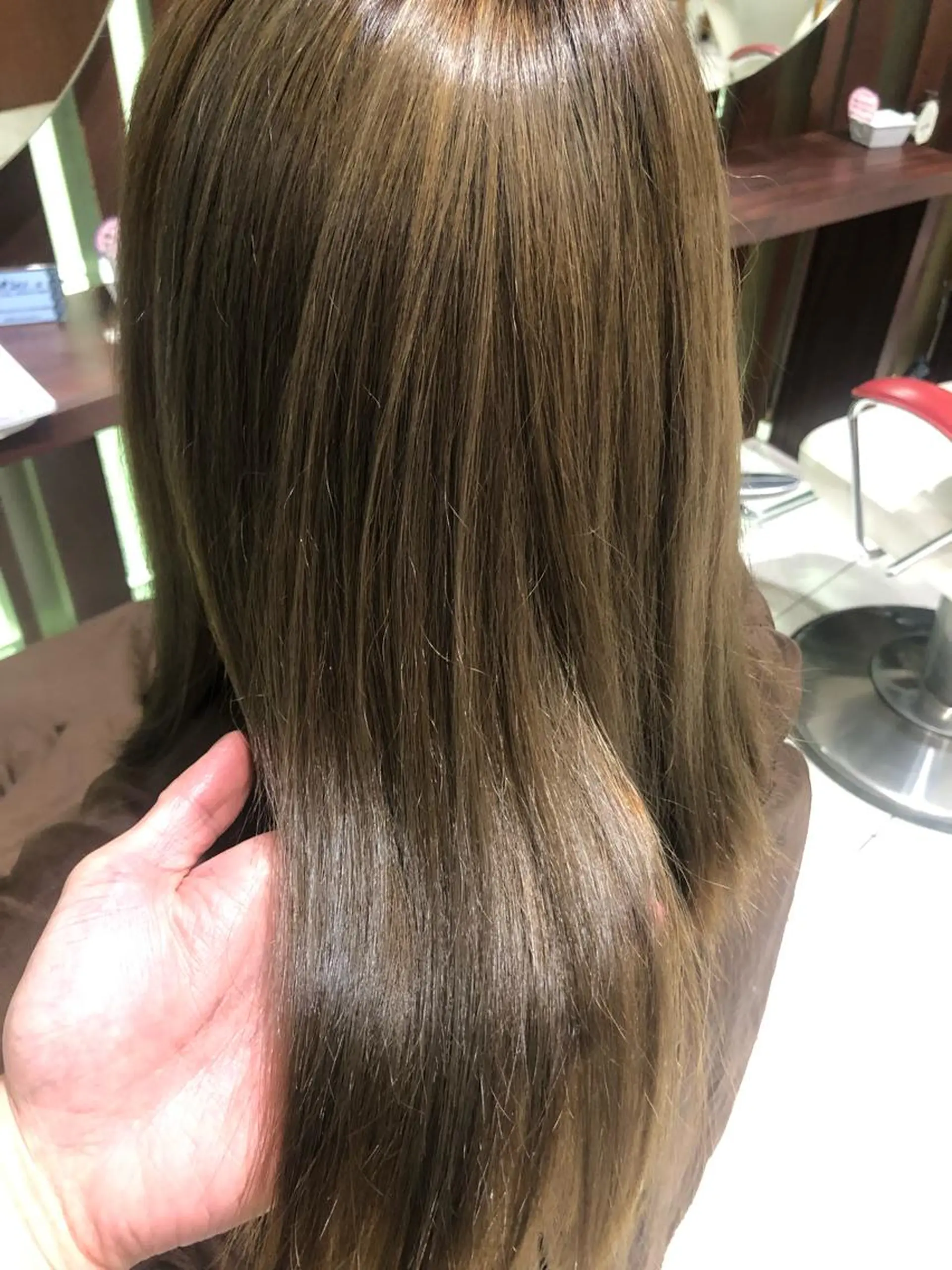 ロング ヘアカラー 川田流輝 艶髪カラー/髪質改善のヘアスタイル