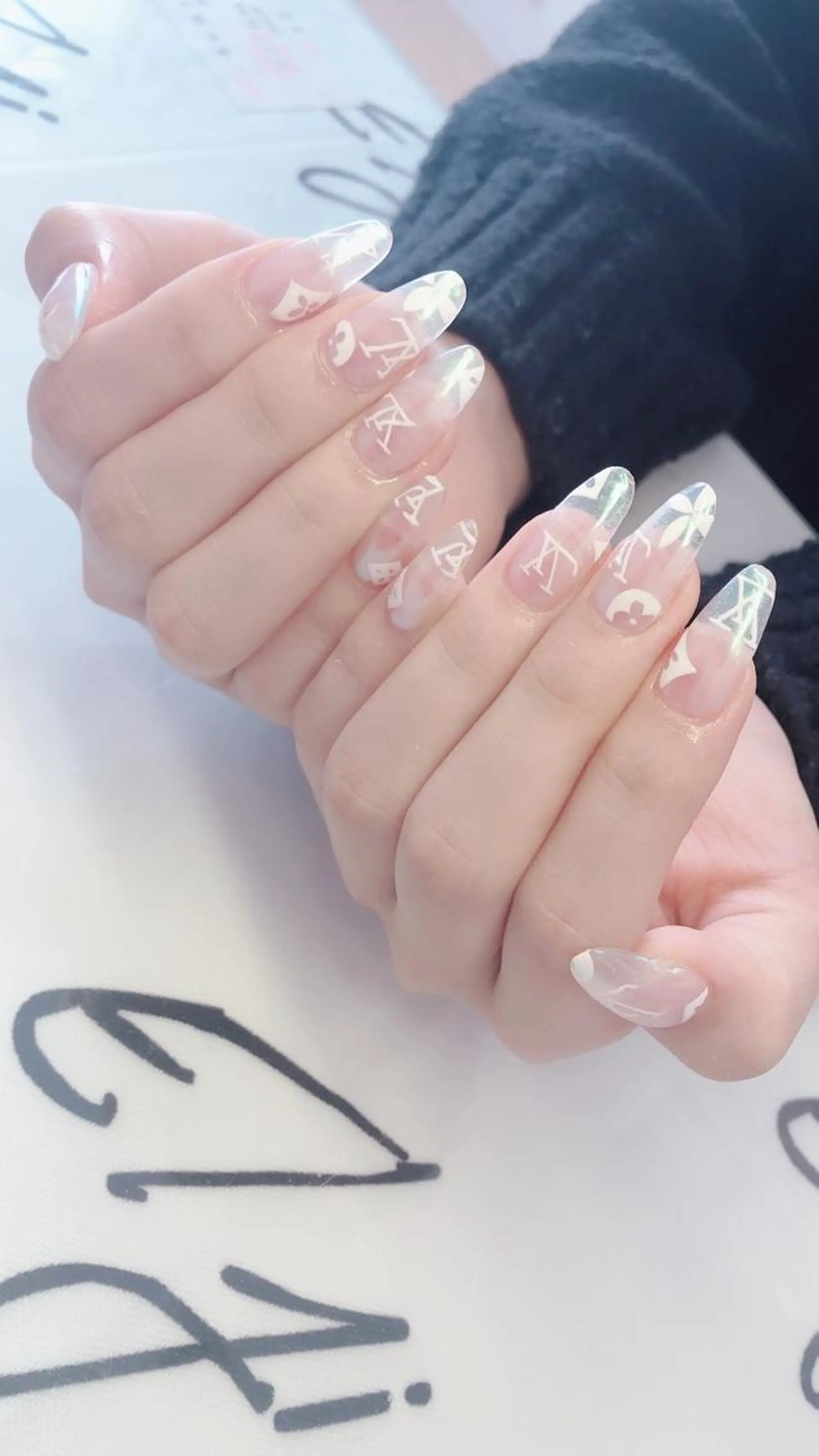 ネイル 🖤スカルプ R🖤のネイルデザイン