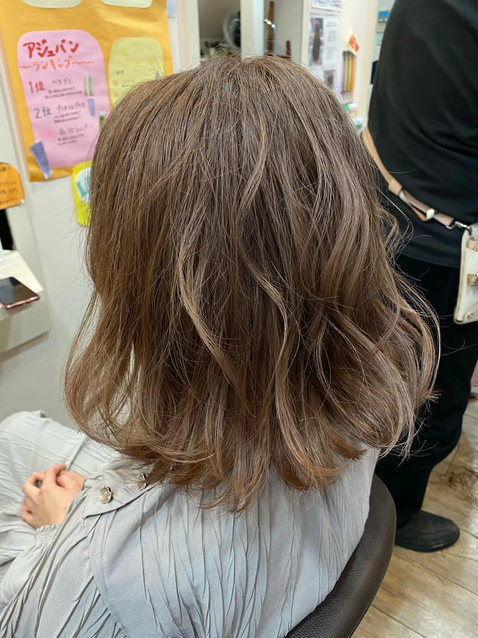 セミロング カット ヘアカラー 鈴木 雅人のヘアスタイル