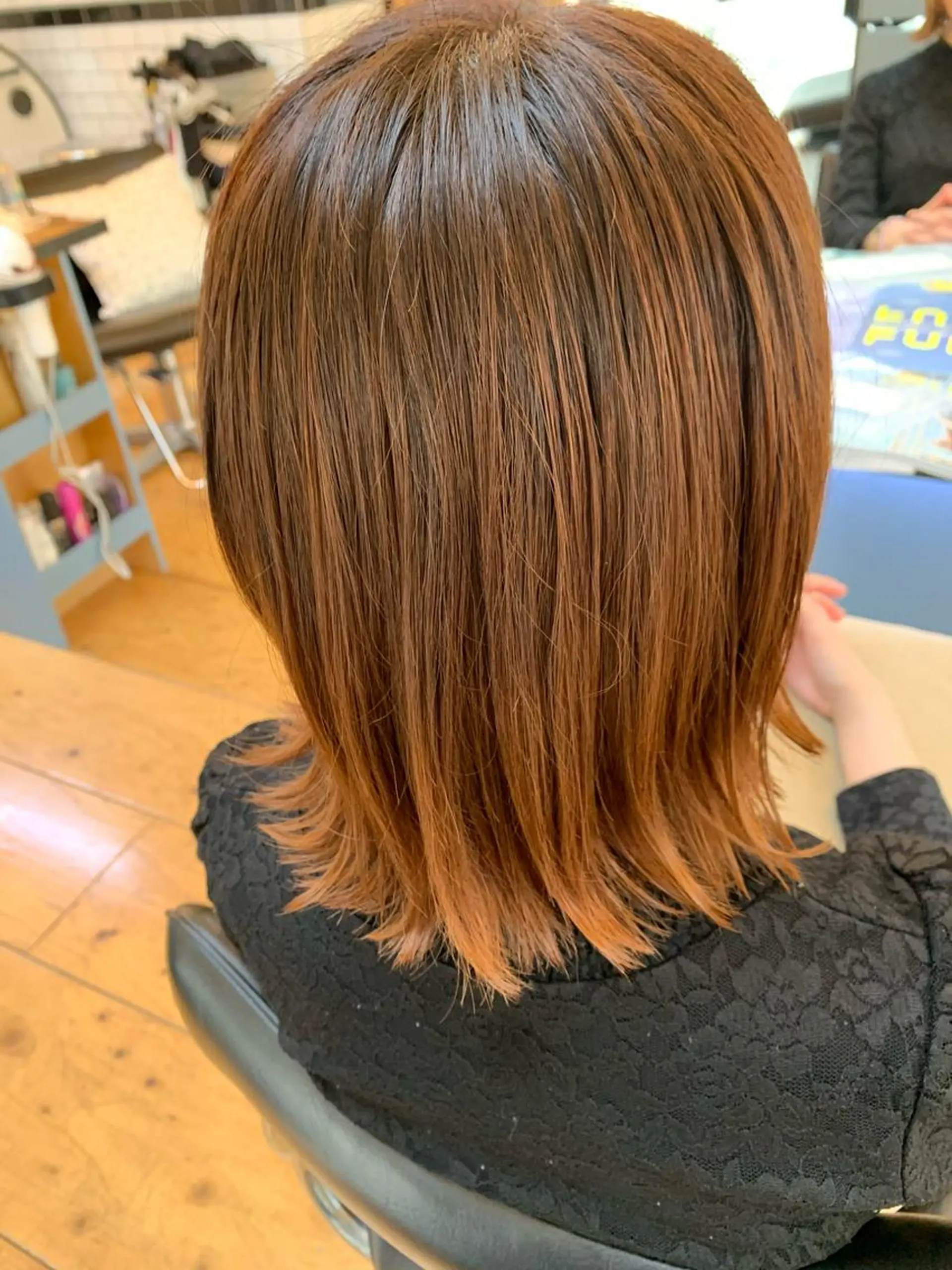 ミディアム カラー ハイライトカラー オレンジ ハイライト Lagom なかだのヘアスタイル