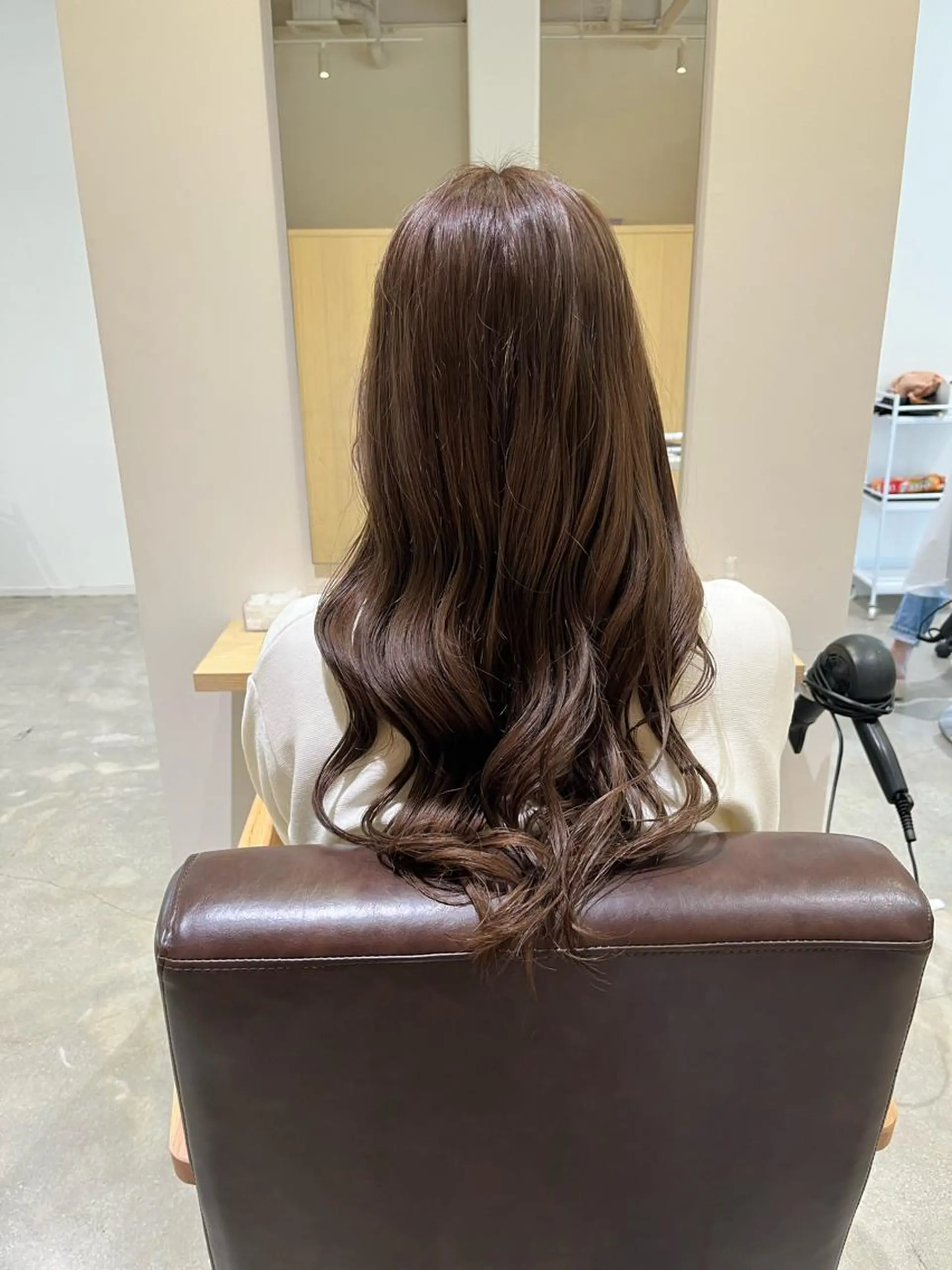 ロング カラー アッシュ ベージュカラー ブリーチ ブラウンカラー ケアブリーチ 🌼あんなtrend color🌼のヘアスタイル