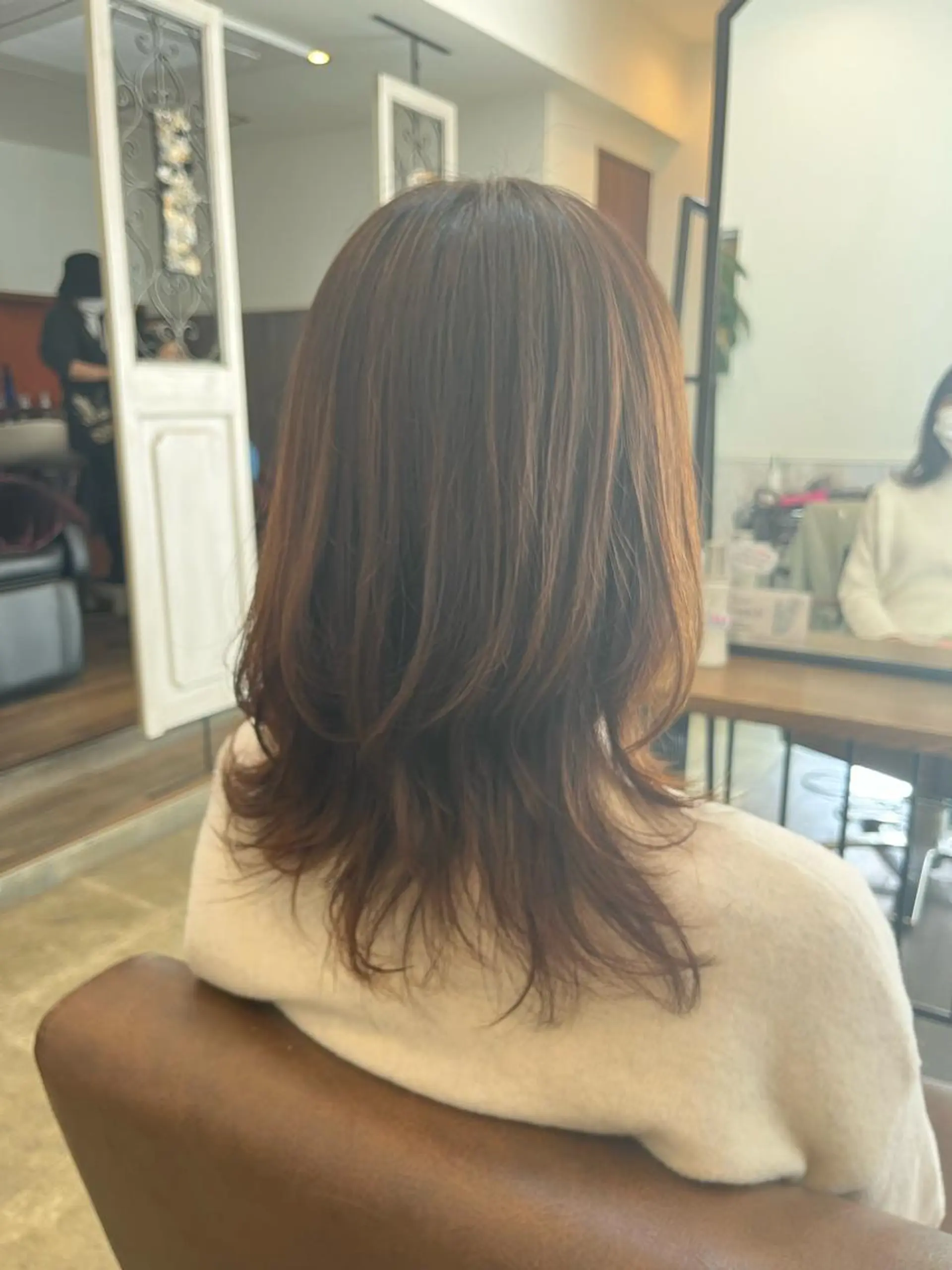 ロング レイヤーカット 松本 玲菜のヘアスタイル