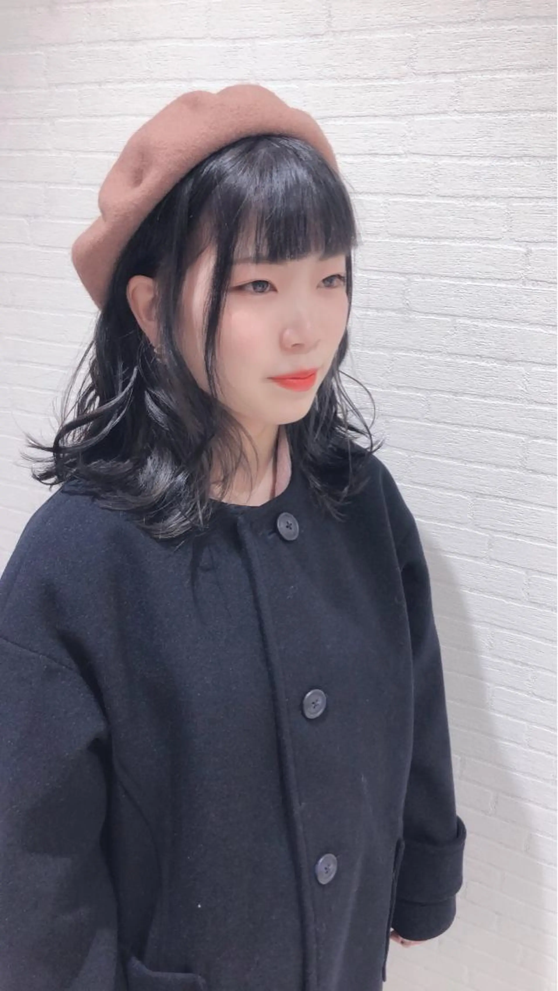 ミディアム カラー 岩永 梨玖のヘアスタイル