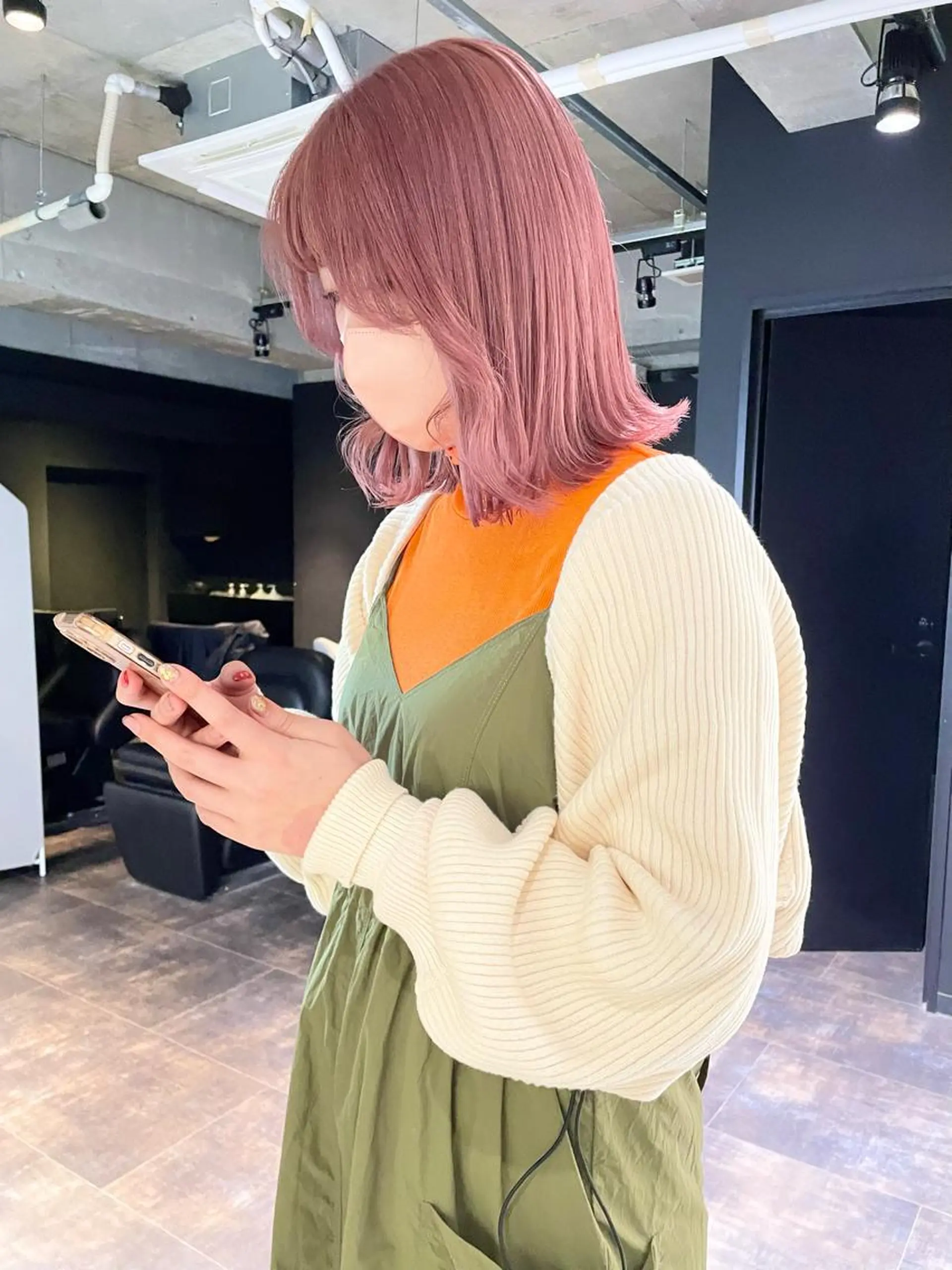 ミディアム カラー ブリーチ ピンクカラー ヘアカラー トリートメント 心斎橋/ブリーチ minamiのヘアスタイル