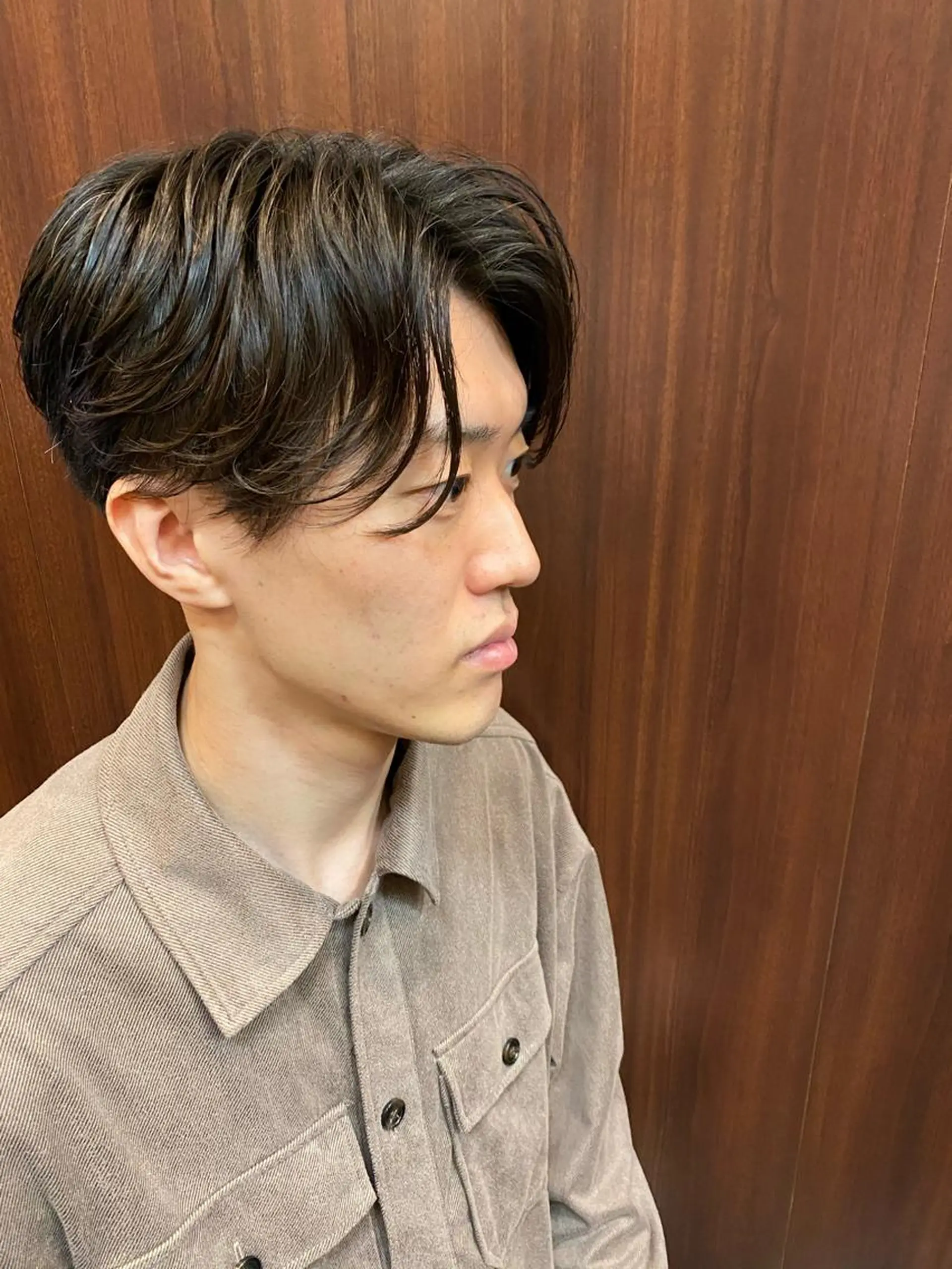 ミディアム メンズ ヒロ銀座ヘアーサロン BARBER SHOP川崎店所属・岡本 宗士のヘアスタイル