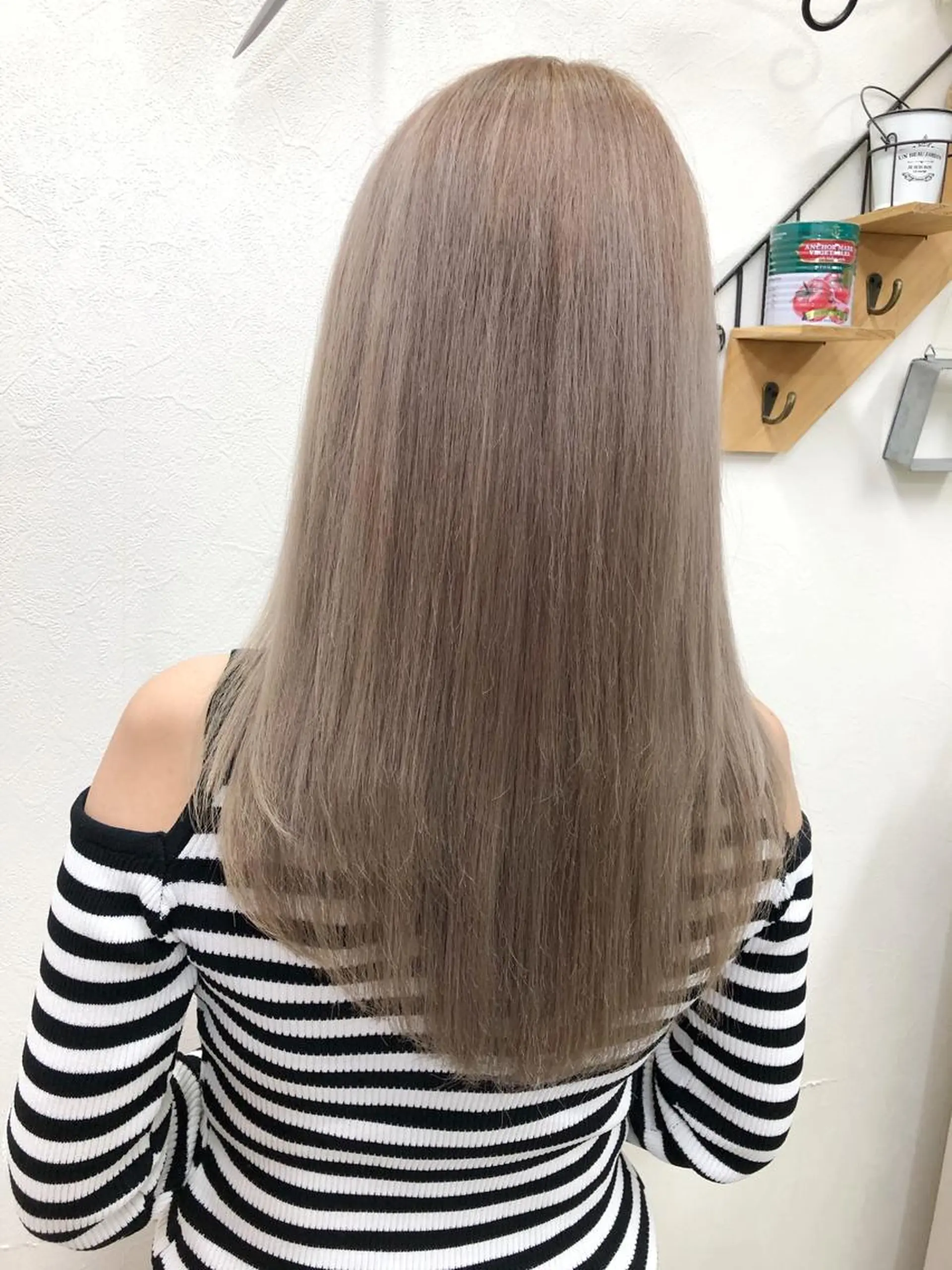 セミロング カラー ベージュカラー ホワイトベージュ 池袋🧡ダブルカラー /馴染ませエクステのヘアスタイル