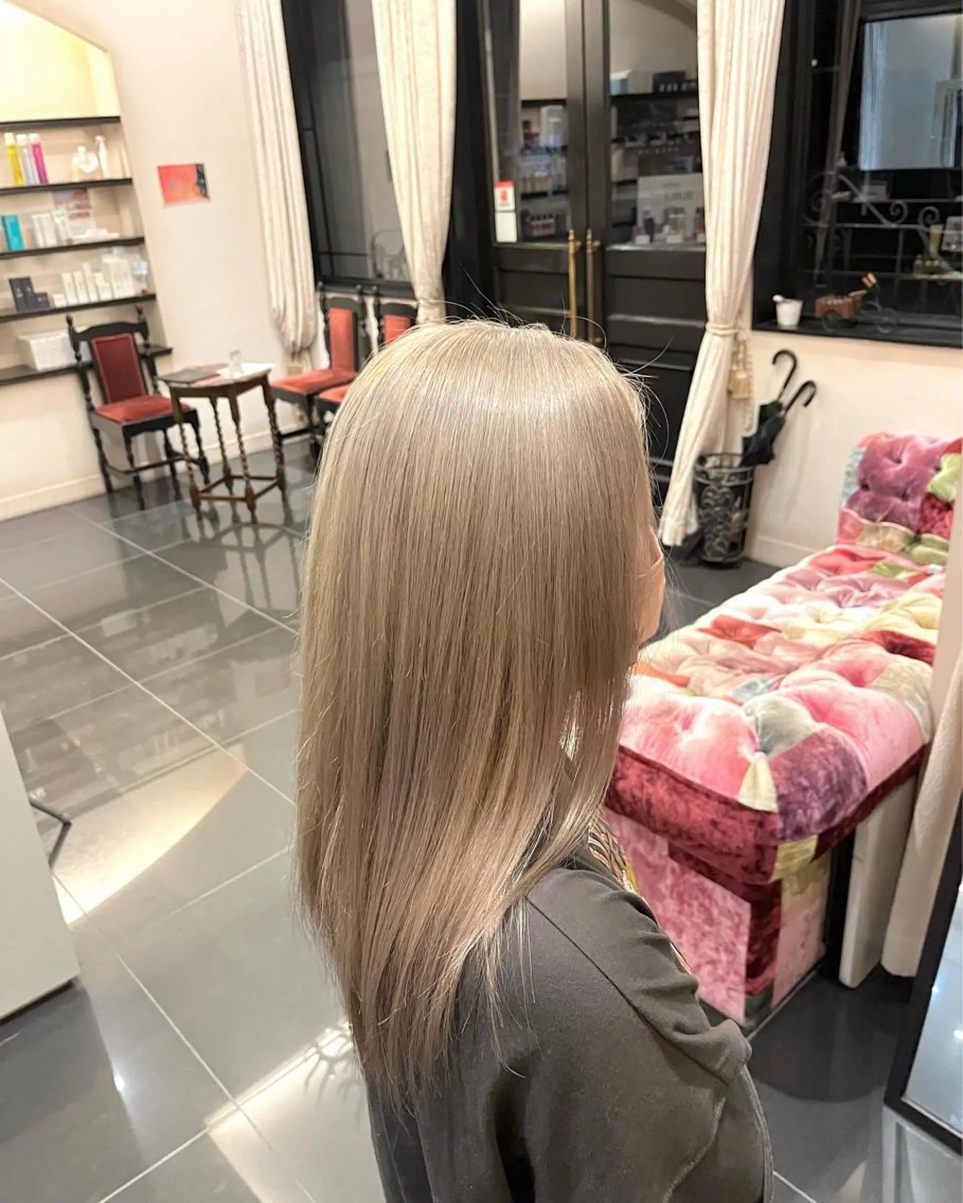ミディアム カット ヘアカラー 道下 颯人のヘアスタイル