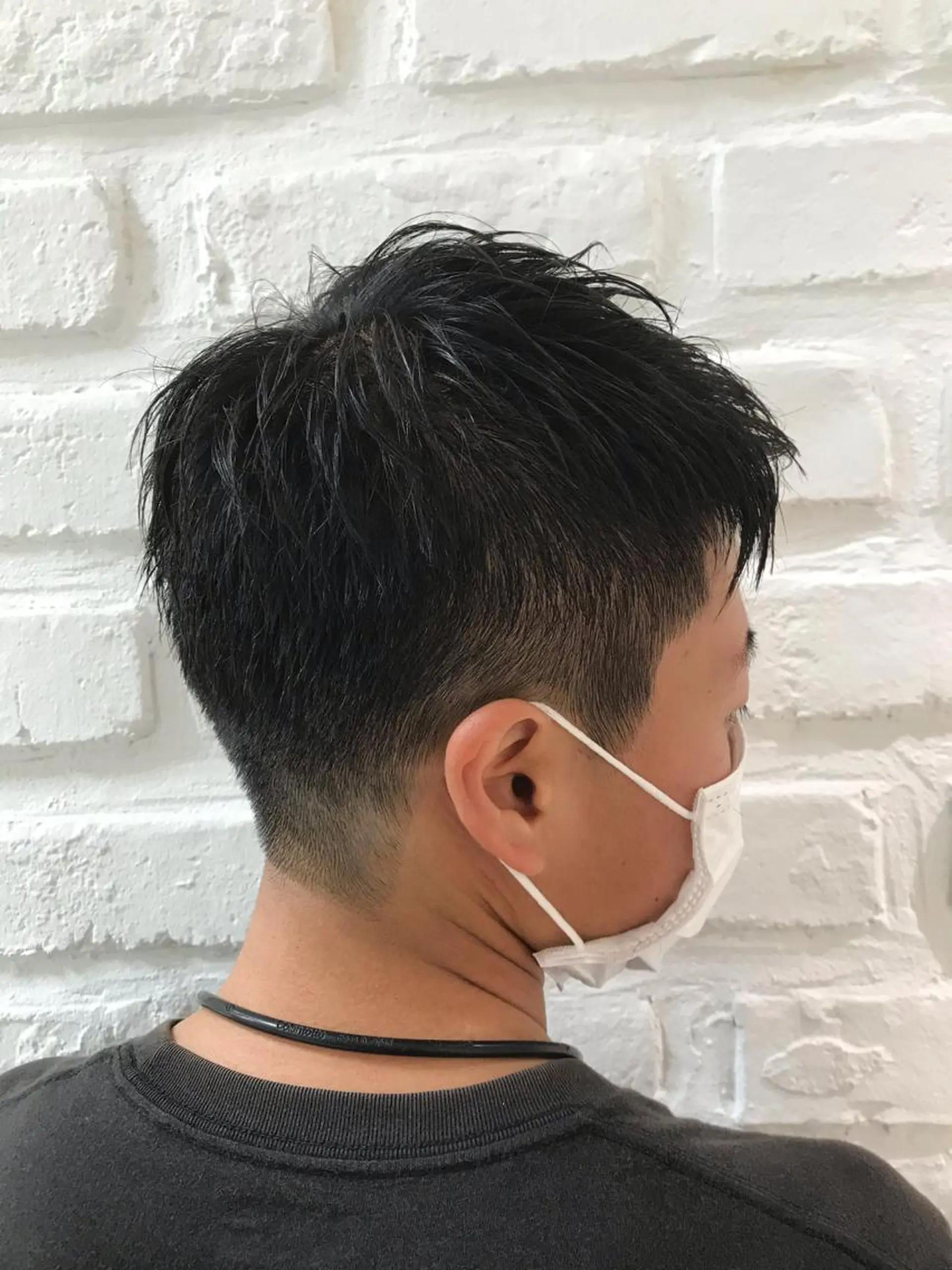 ショート メンズ ツーブロック 刈り上げ カット 暖色カラー💜 中山由梨のヘアスタイル