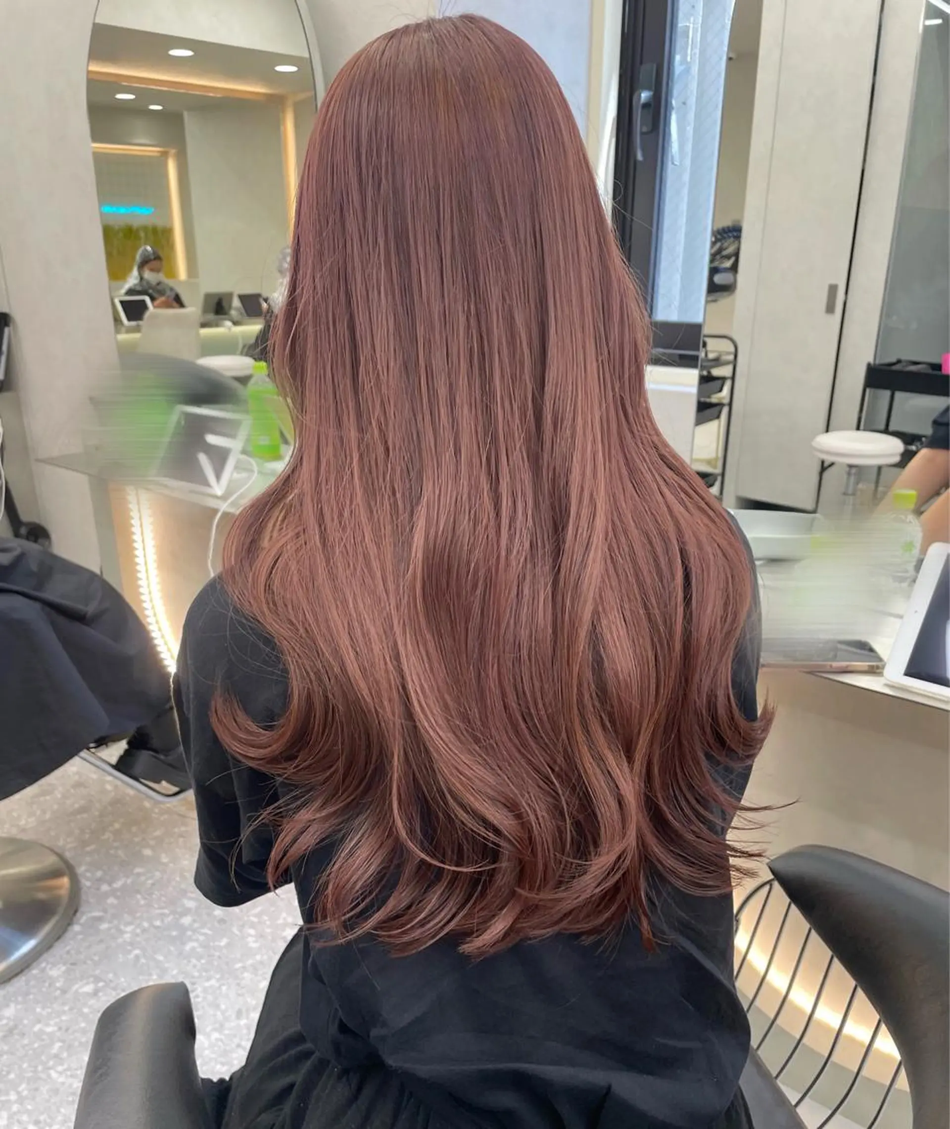 ミディアム エクステ 顔周りカット 髪質改善 韓国風ヘア トリートメント カット ヘアカラー Lond  lea 🦋ayana🦋のヘアスタイル