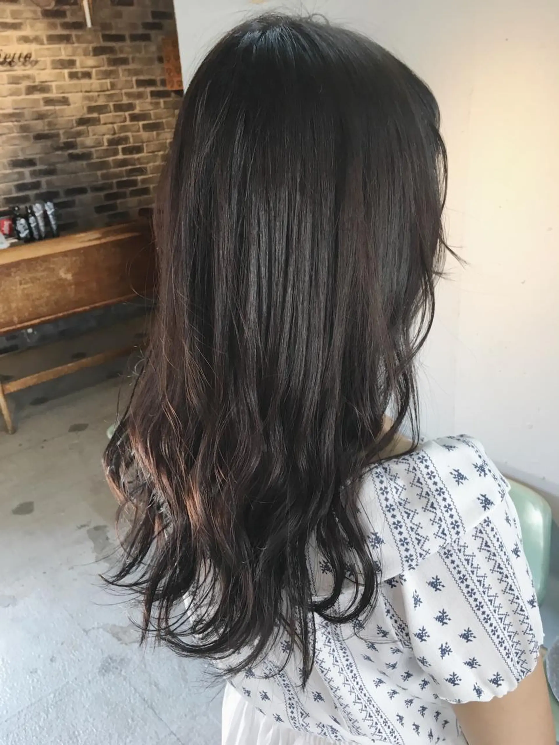 ロング カラー パーマ ブラウンカラー 透明感カラー ナチュラルブラウン 代表 中島貴志のヘアスタイル