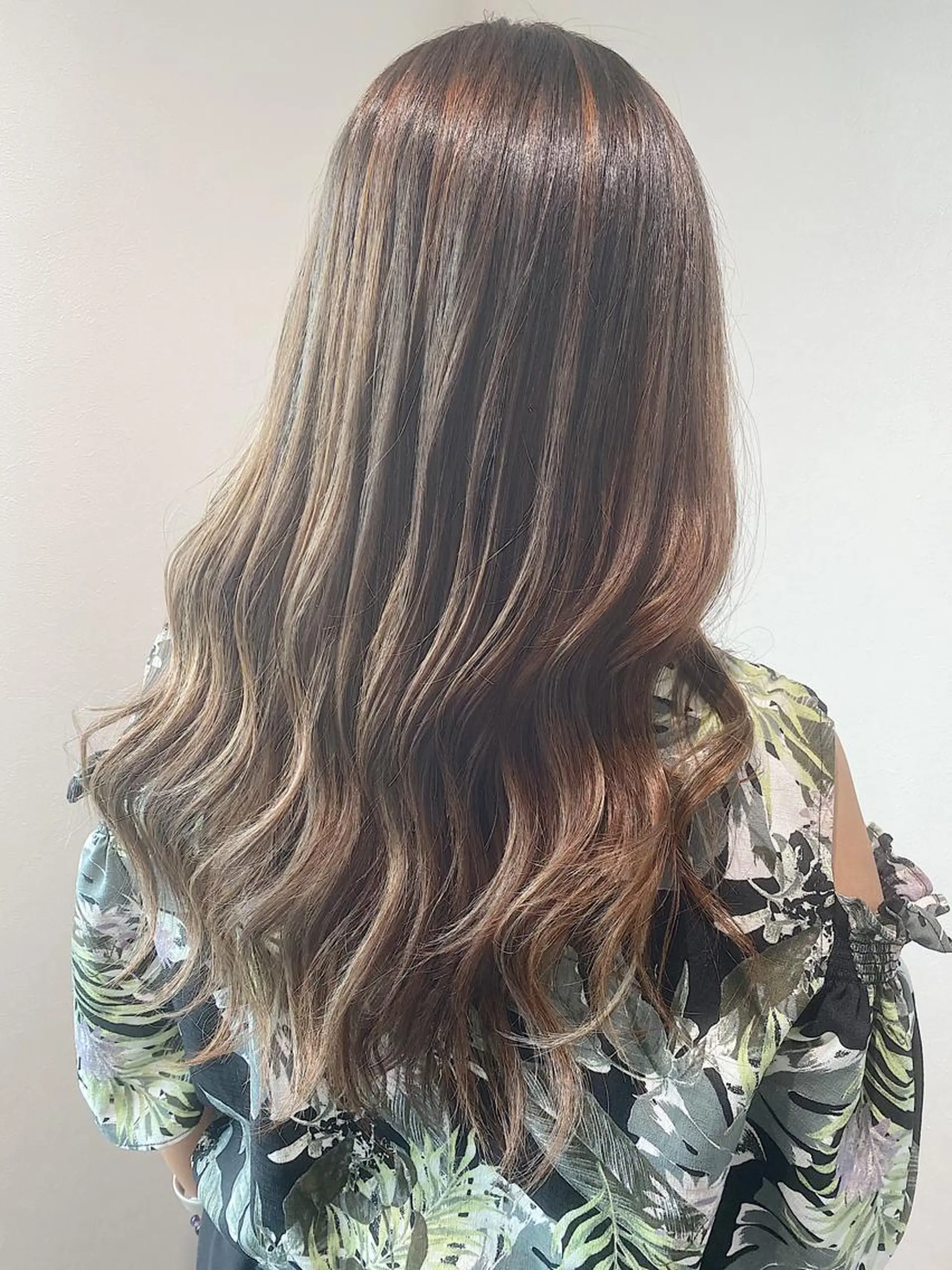 ロング ハイライト カット ヘアカラー トリートメント 艶髪大好き❣️ ⭐️MAYUMIのヘアスタイル