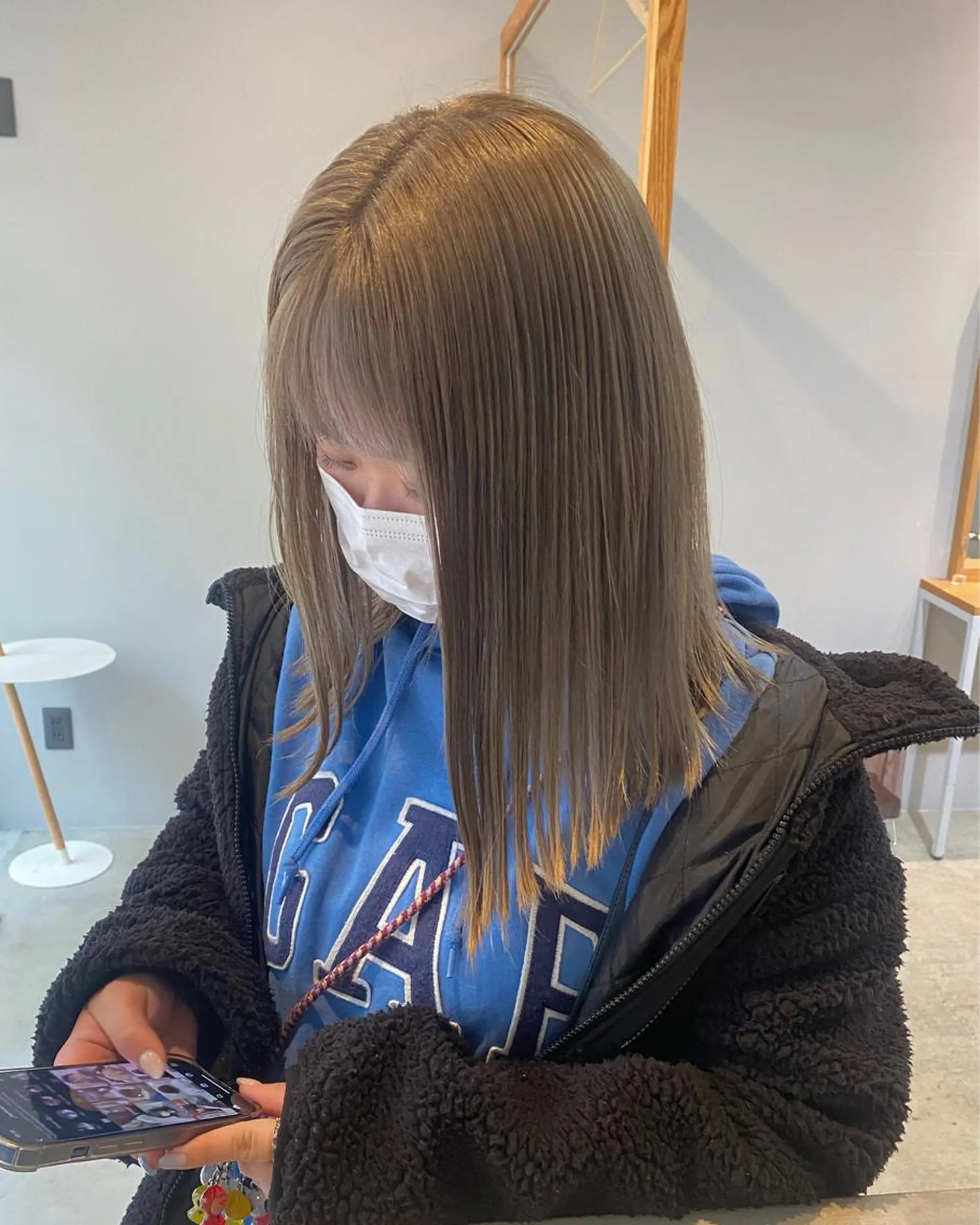 セミロング カラー ブリーチ 透明感カラー カット ヘアカラー shiga mariaのヘアスタイル