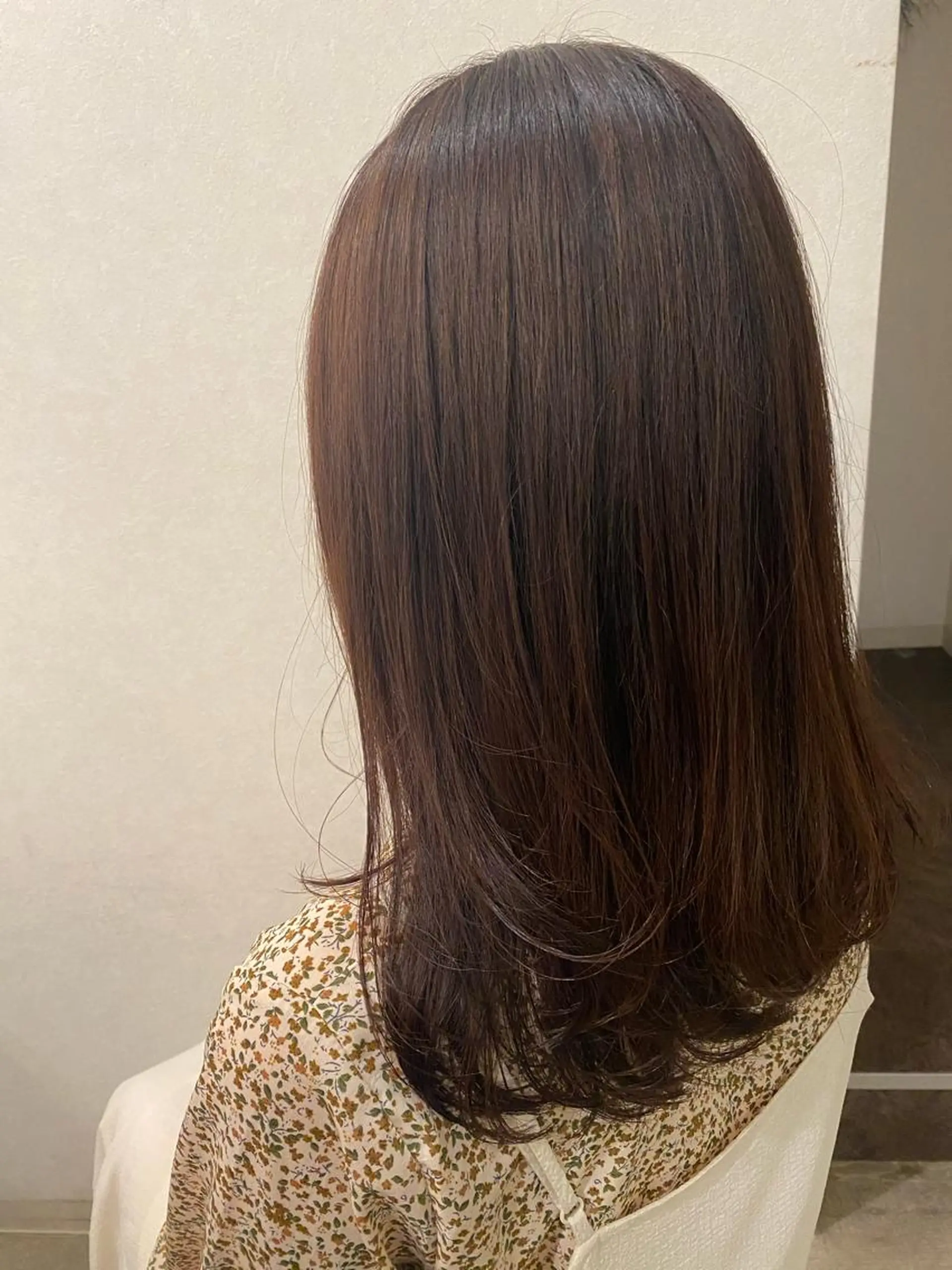 ロング 岡田 真弥のヘアスタイル