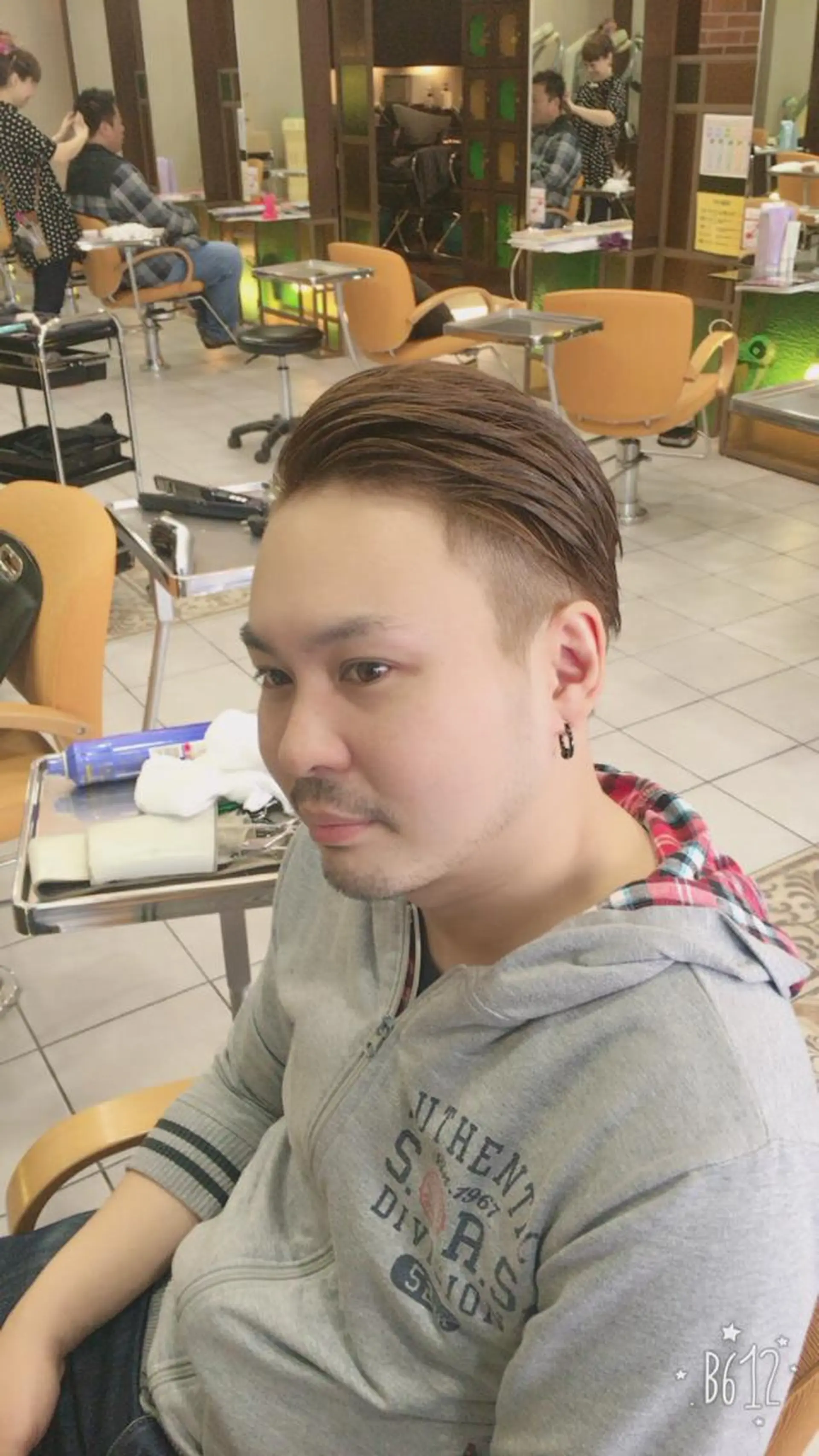 カラー メンズ アッシュ Blossom大塚 ディレクター永野のヘアスタイル