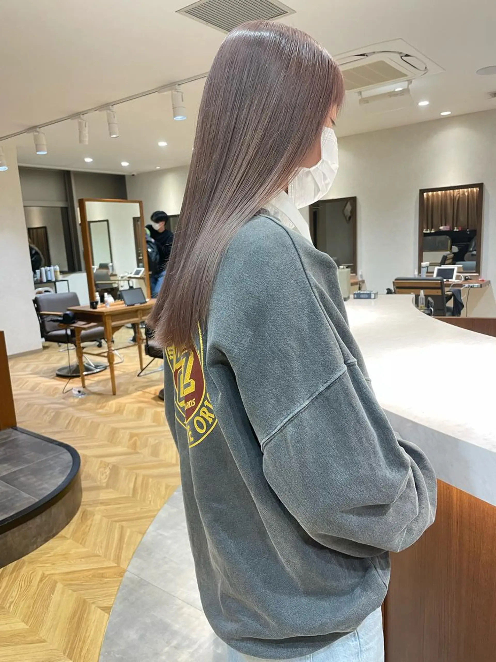 ロング ViVIE所属・VIVIE天神 ブリーチのヘアスタイル