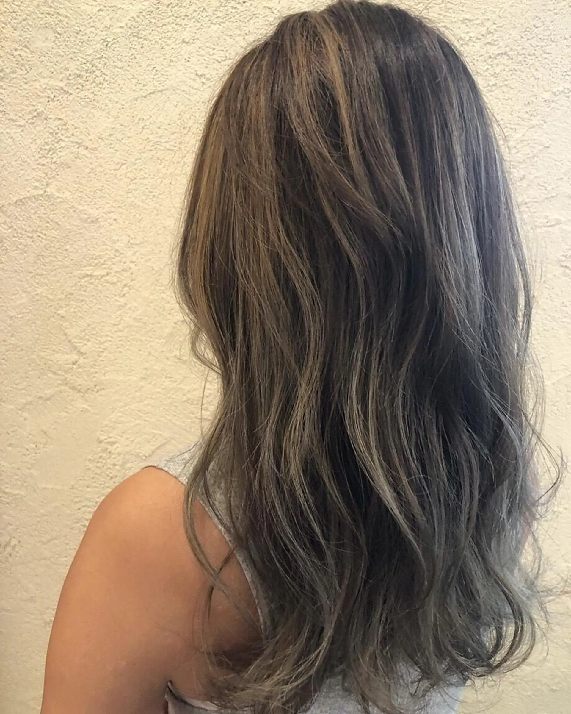 カラー シールエクステ/ ハイトーンカラーのヘアスタイル