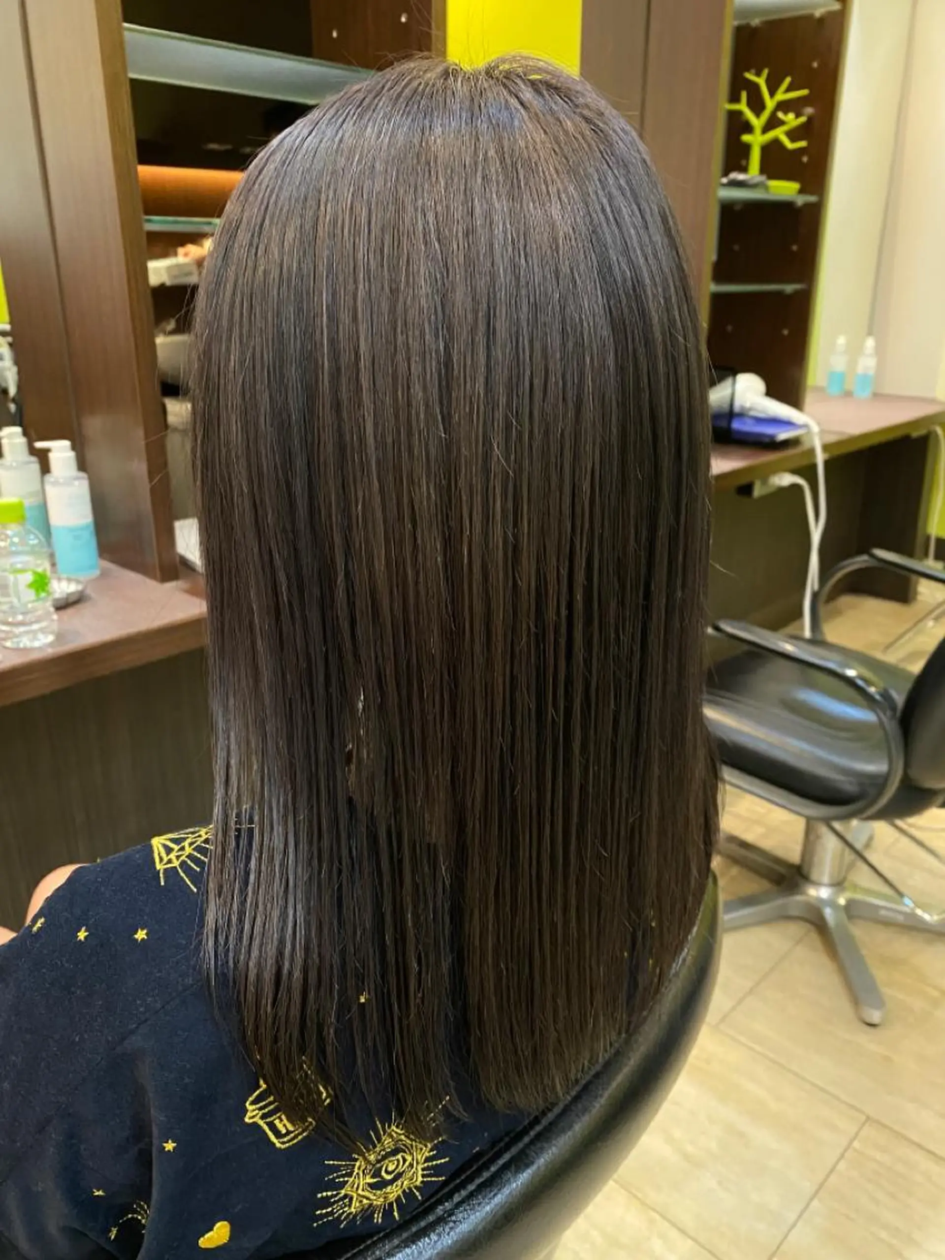 セミロング カラー トリートメント カット ヘアカラー トリートメント wa daのヘアスタイル