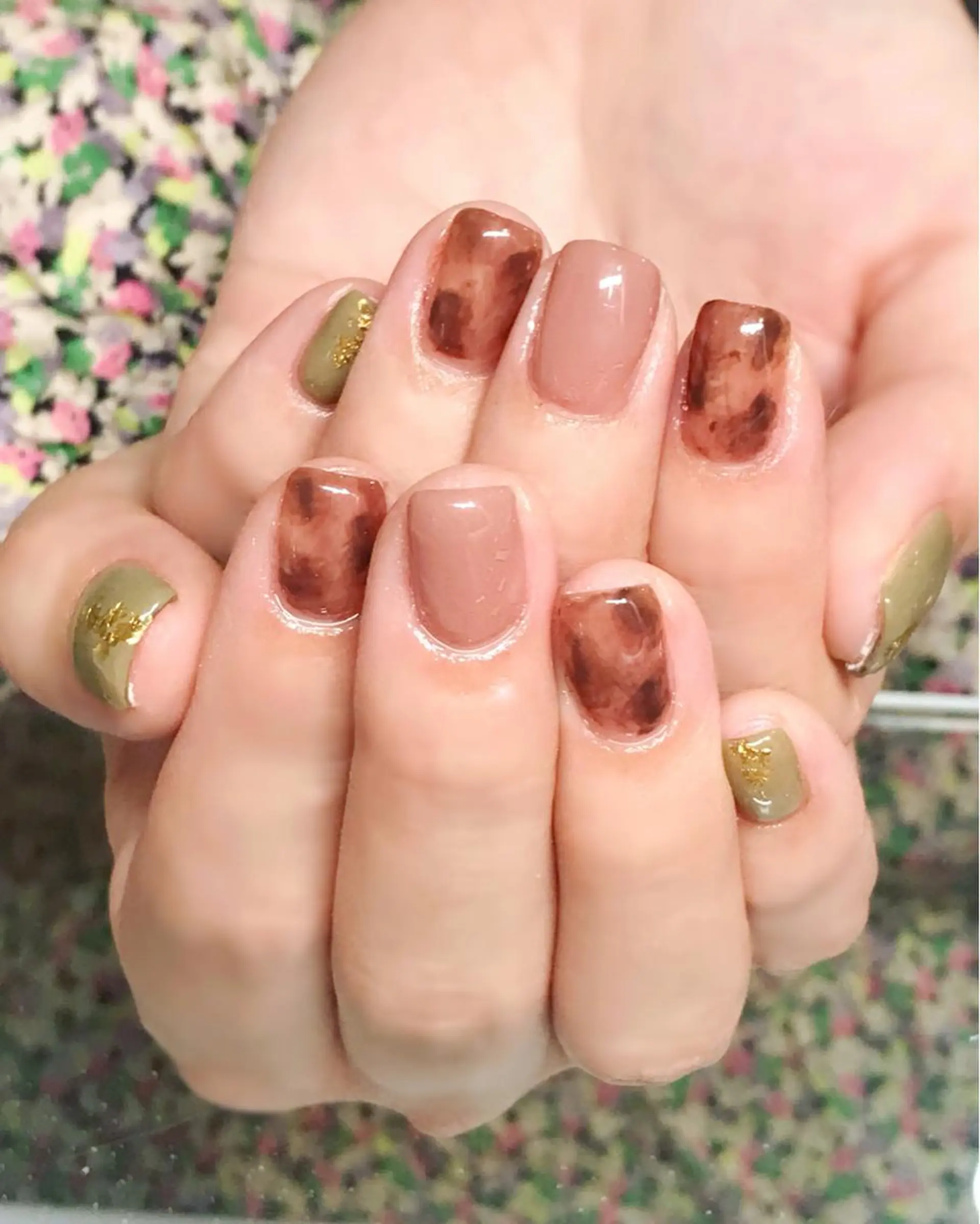 ネイル べっ甲ネイル ジェルネイル ニュアンスネイル Nyanco Nailのネイルデザイン