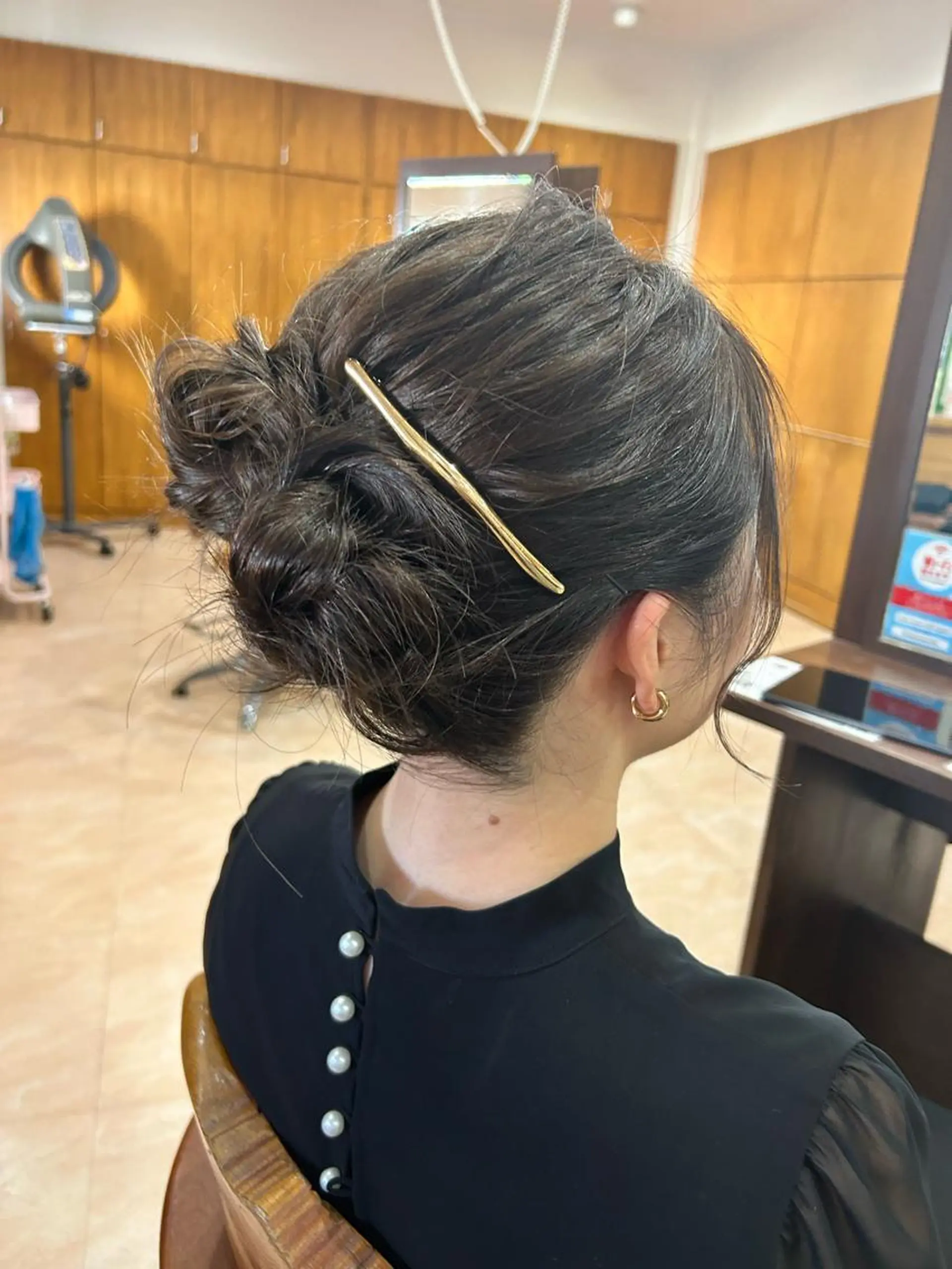 セミロング ヘアアレンジ お団子ヘア ヘアセット Freez オオヤブ カホのヘアスタイル