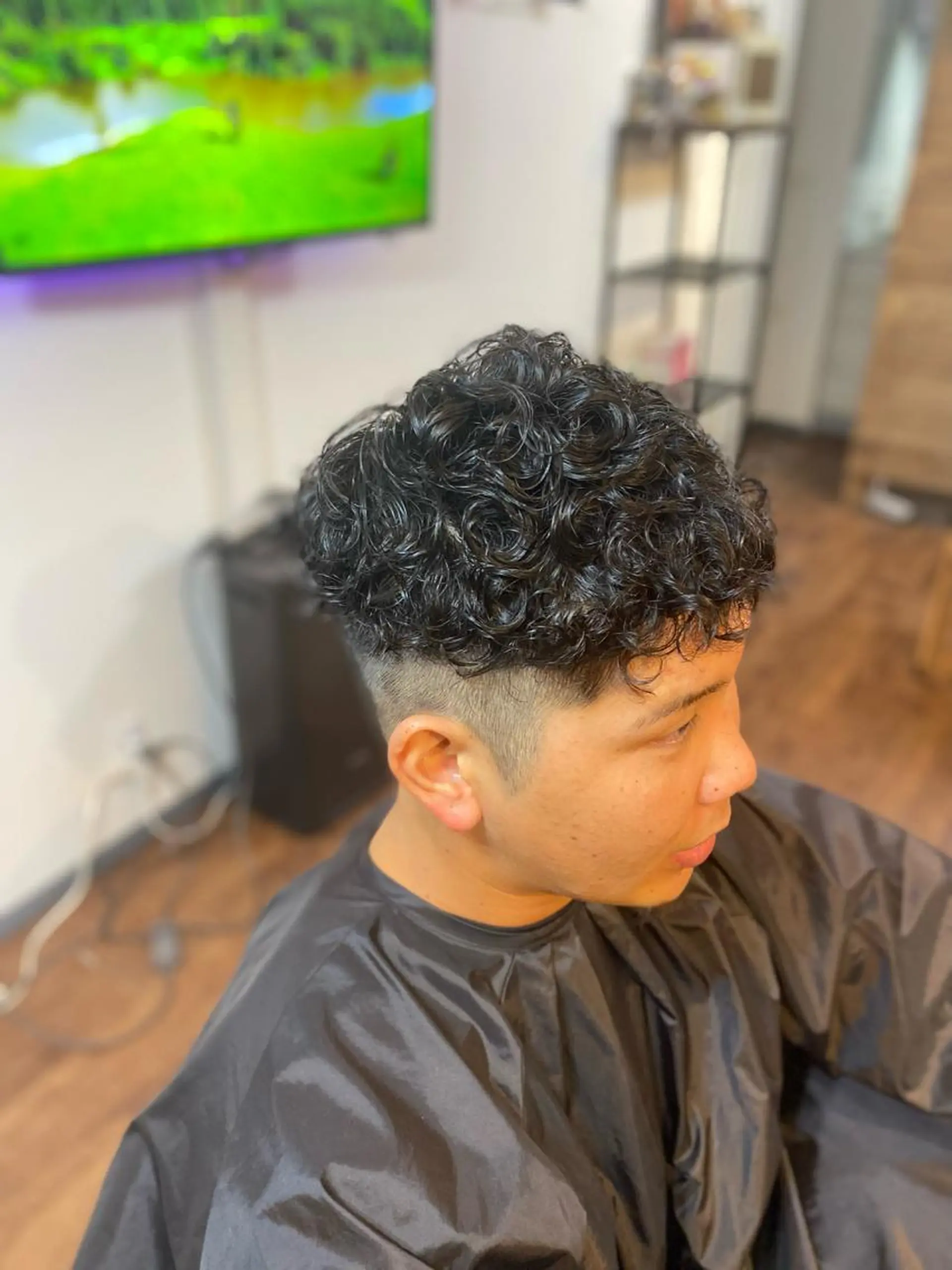 ショート パーマ メンズ メンズパーマ スパイラルパーマ カット パーマ トリートメント Lizir  ルズィール所属・Luzir⭐︎ GEN⭐︎のヘアスタイル
