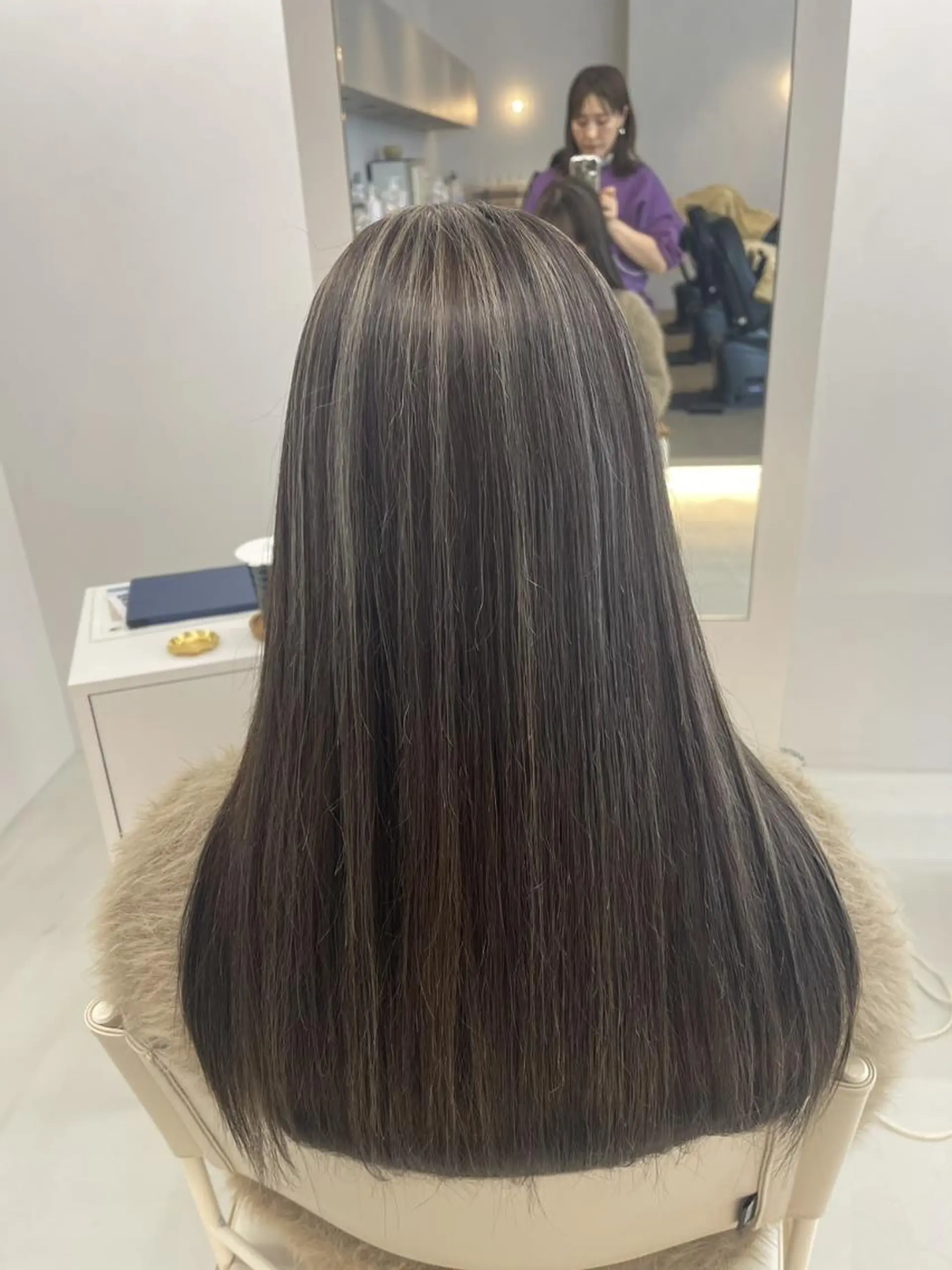 カラー ハイトーン/艶髪/ 暗髪/韓国/sanaのヘアスタイル
