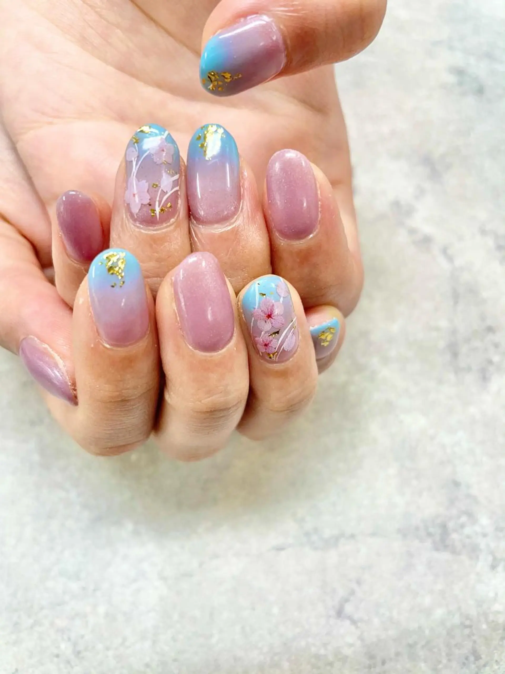 ネイル ブルー グラデーション ピンク ハンドネイル .N YUKIのネイルデザイン
