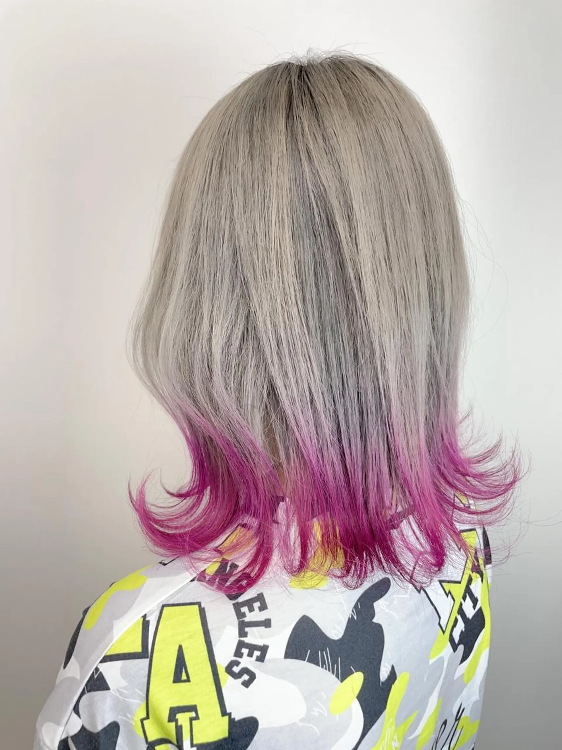 ミディアム カラー シールエクステ バレイヤージュ ミストバング ブリーチ ダブルカラー ヘアカラー トリートメント 【KIRA 代表】 TATSUYAのヘアスタイル