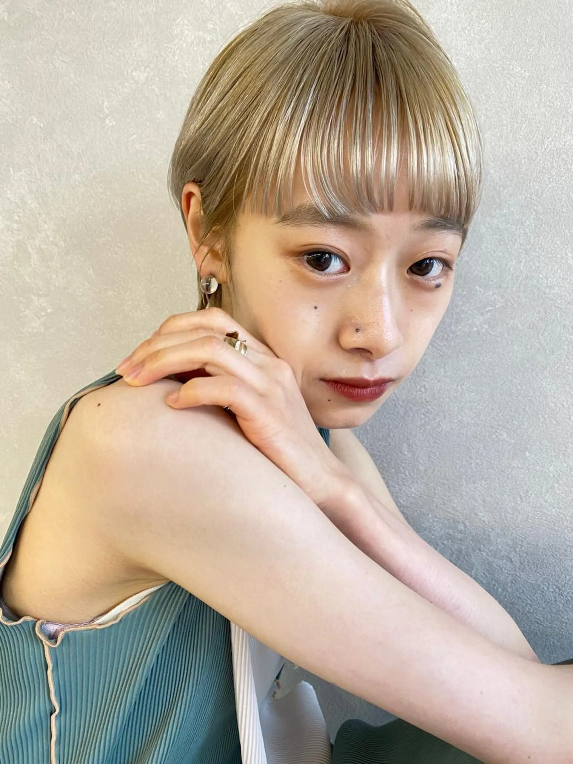 ショート カラー ヘアアレンジ 髪質改善カラー&TR 縮毛矯正/弱酸性矯正のヘアスタイル