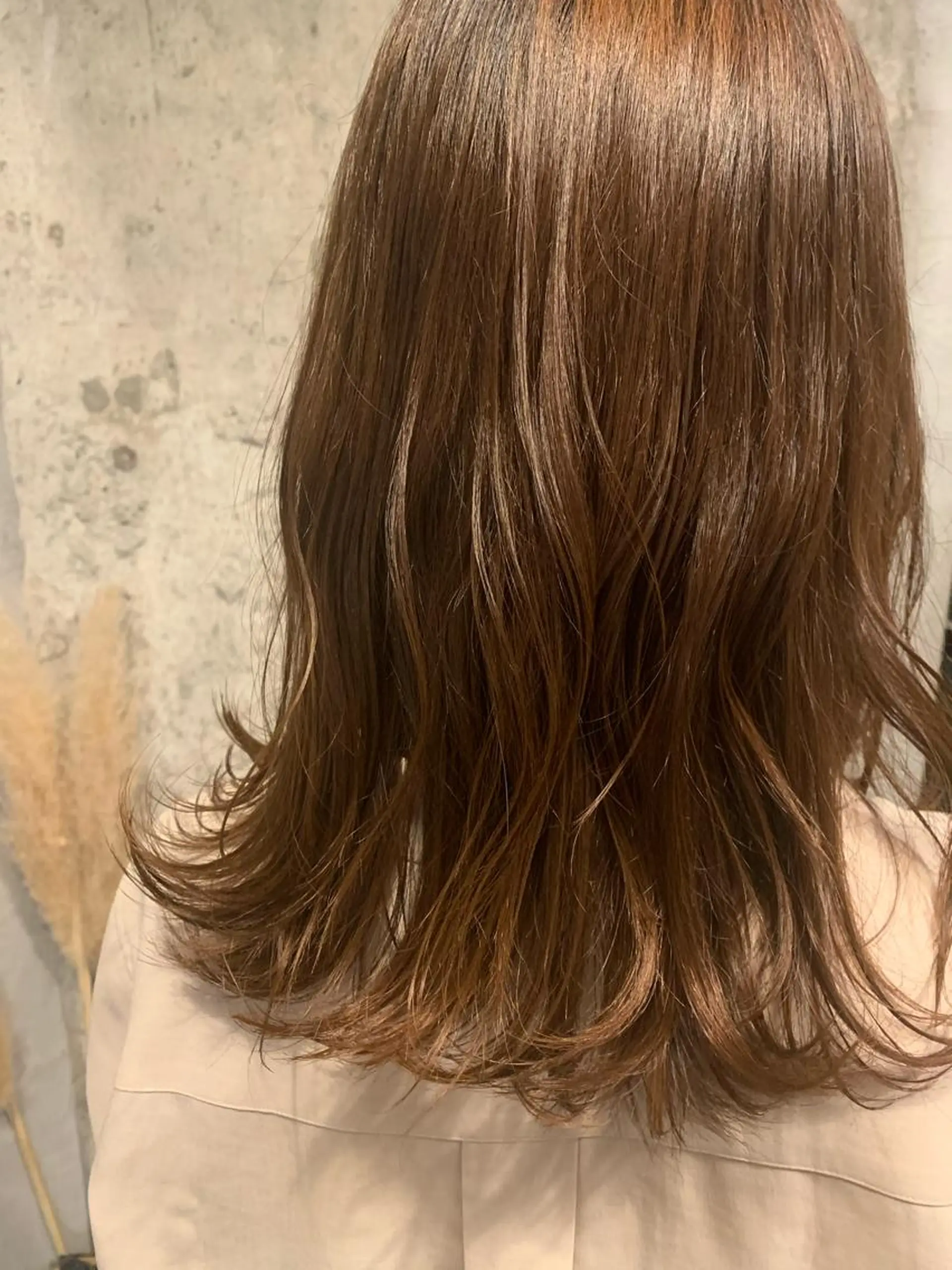 ミディアム ブリーチなしWカラー /地毛風/小林凪沙のヘアスタイル